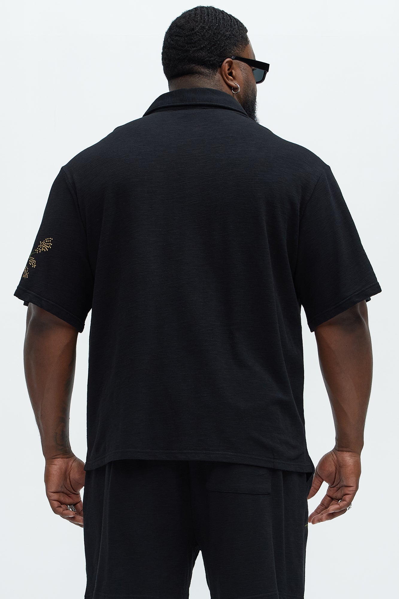 Berries And Bloom Embroidered Shirt - Black