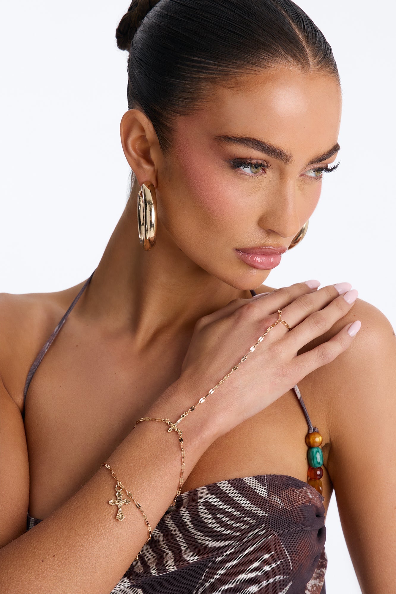 Trust In Me Hand Chain - Gold Fashion Nova