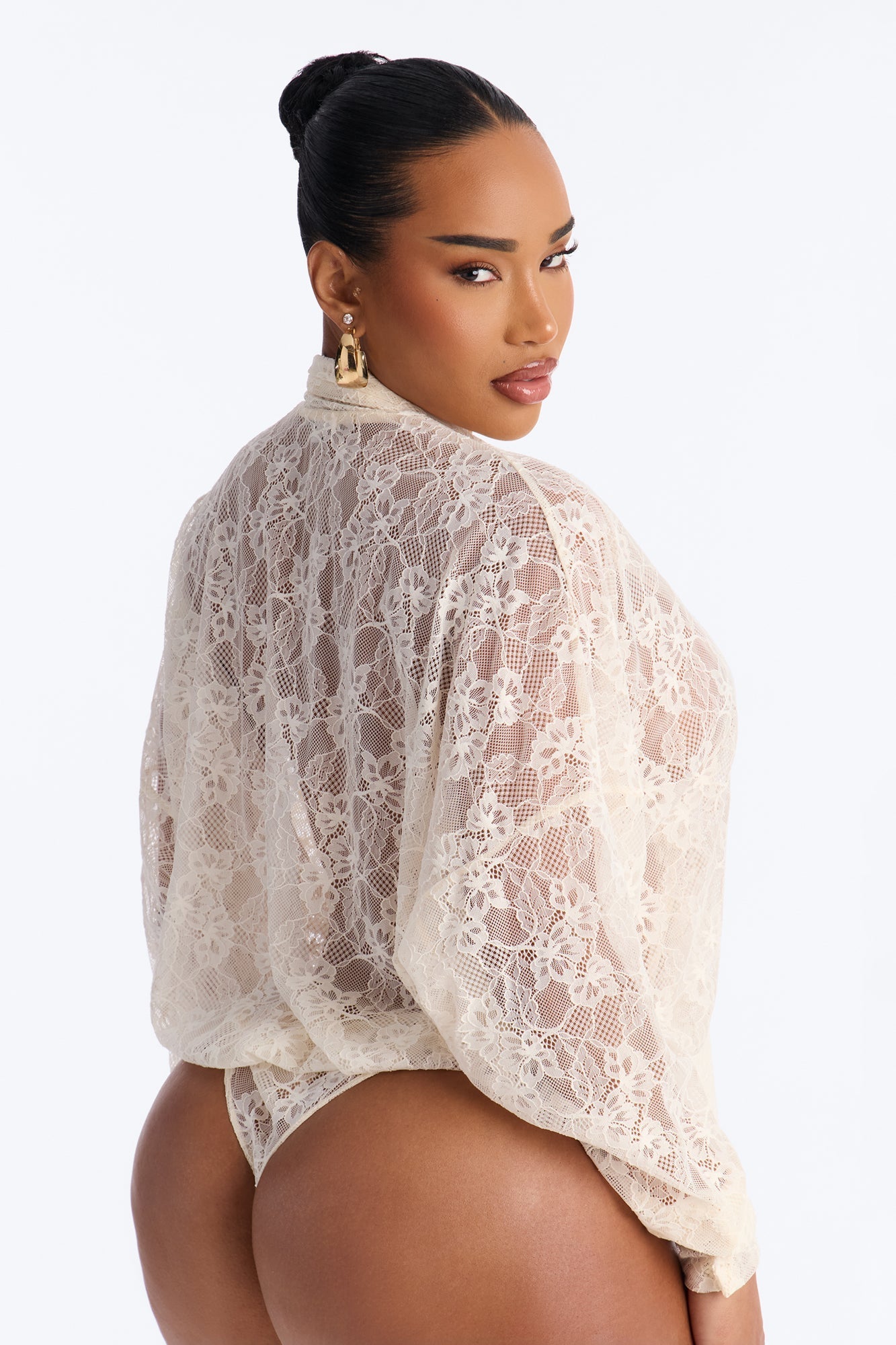 Chic And Out Long Sleeve Lace Bodysuit - Cream