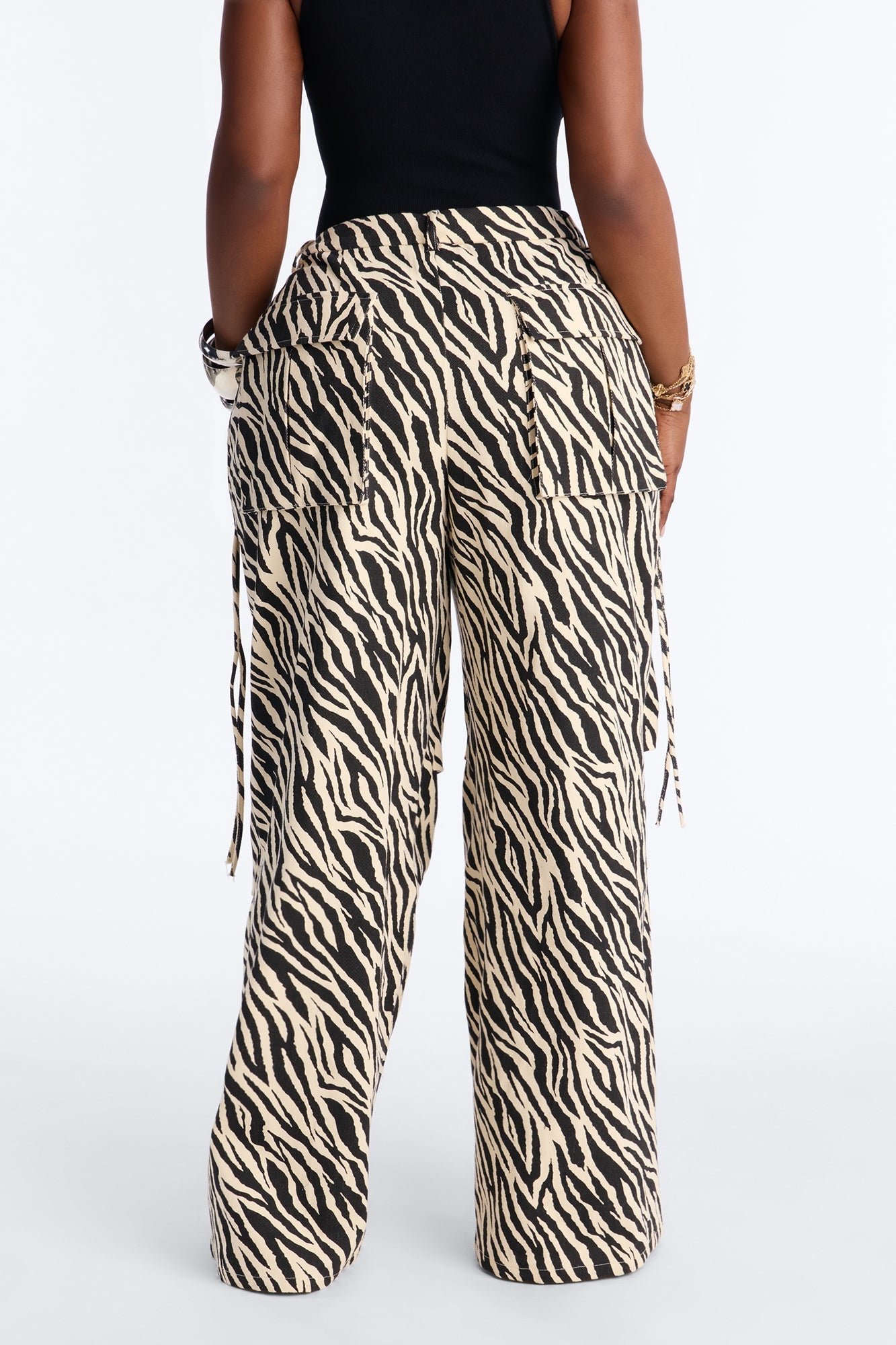 Daring Zebra Wide Leg Pleated Pants 33″ - Black/combo NEWFASHIONEDGE