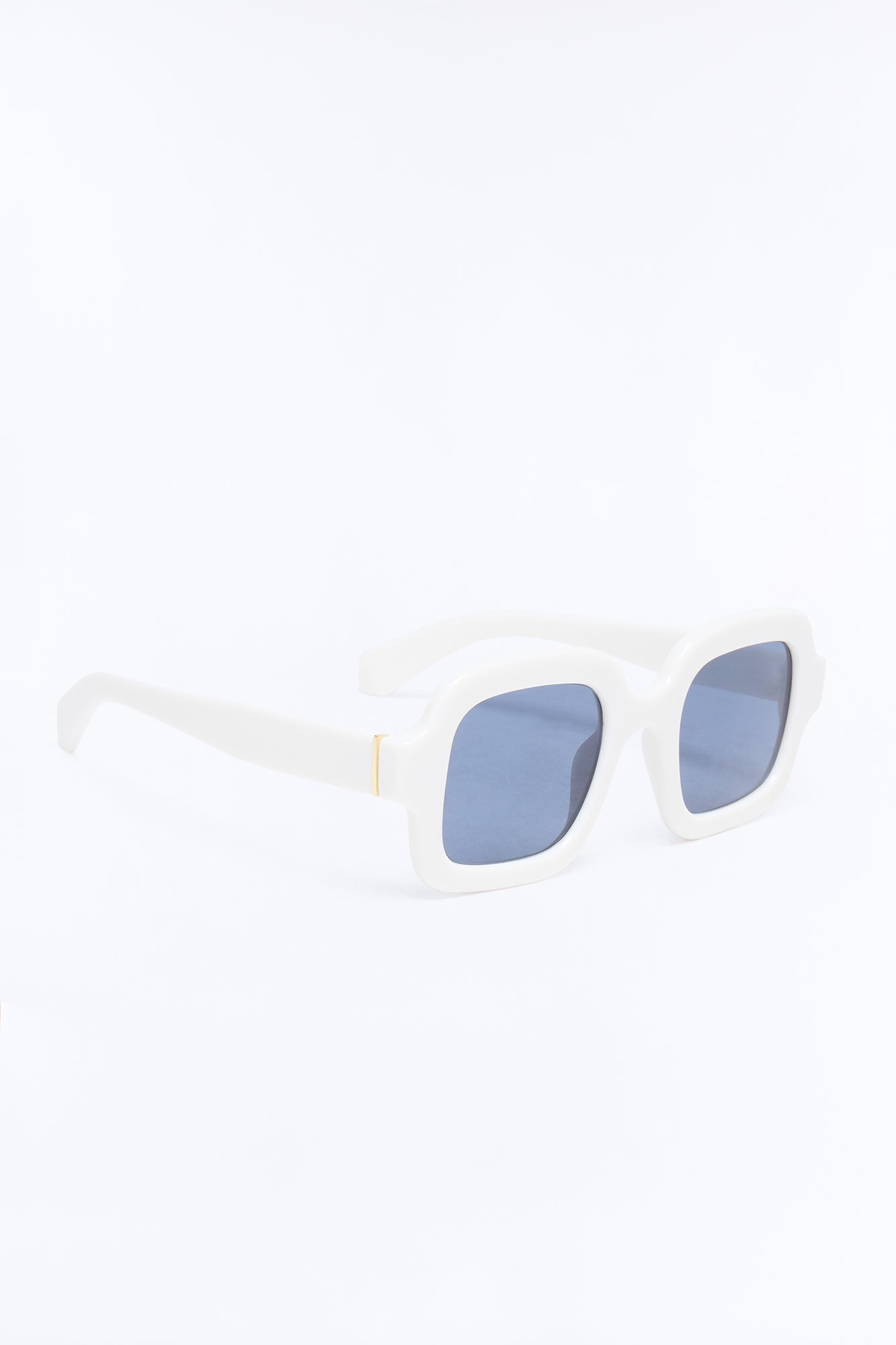 Got What I Want Sunglasses - White NEWFASHIONEDGE