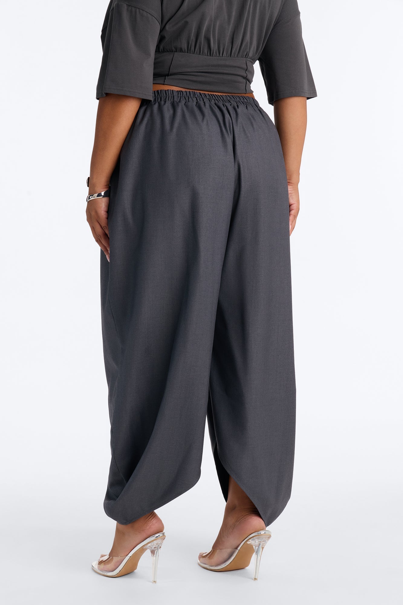 Bianca Barrel Leg Low Rise Pant - Charcoal NEWFASHIONEDGE