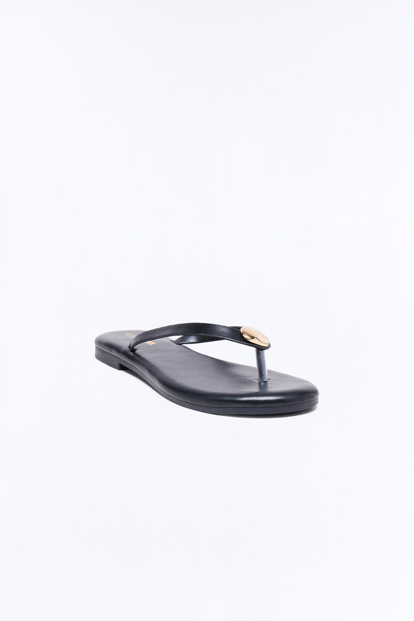 Kacee Stud Flip Flops - Black NEWFASHIONEDGE