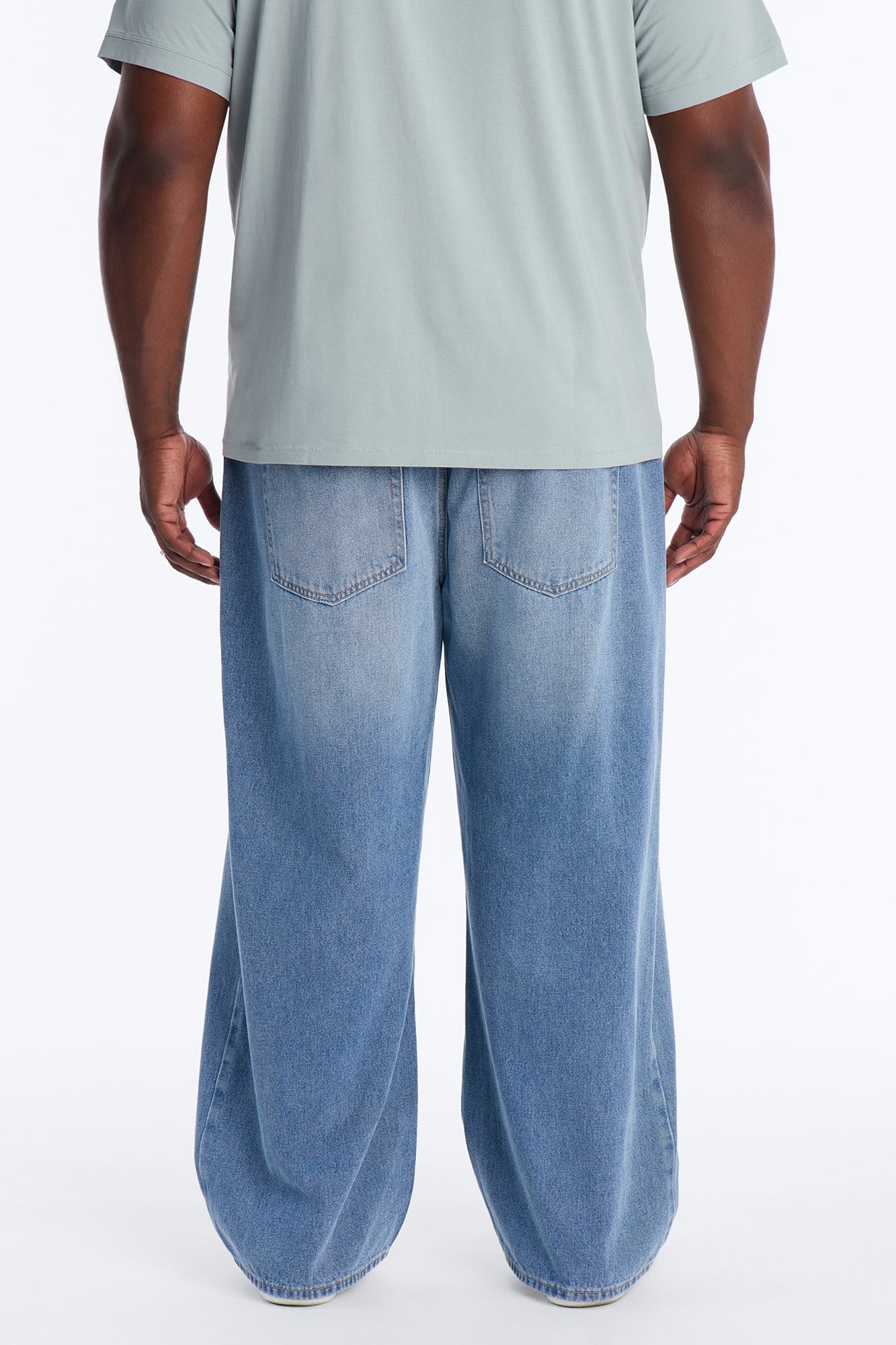 Essential Baggy Rigid Jean - Medium Blue Wash