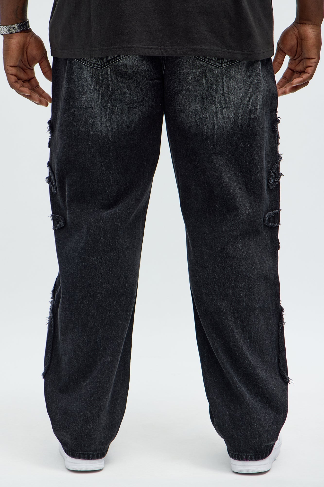 Relaxed Straight Rugged Fray Jeans - Black Wash