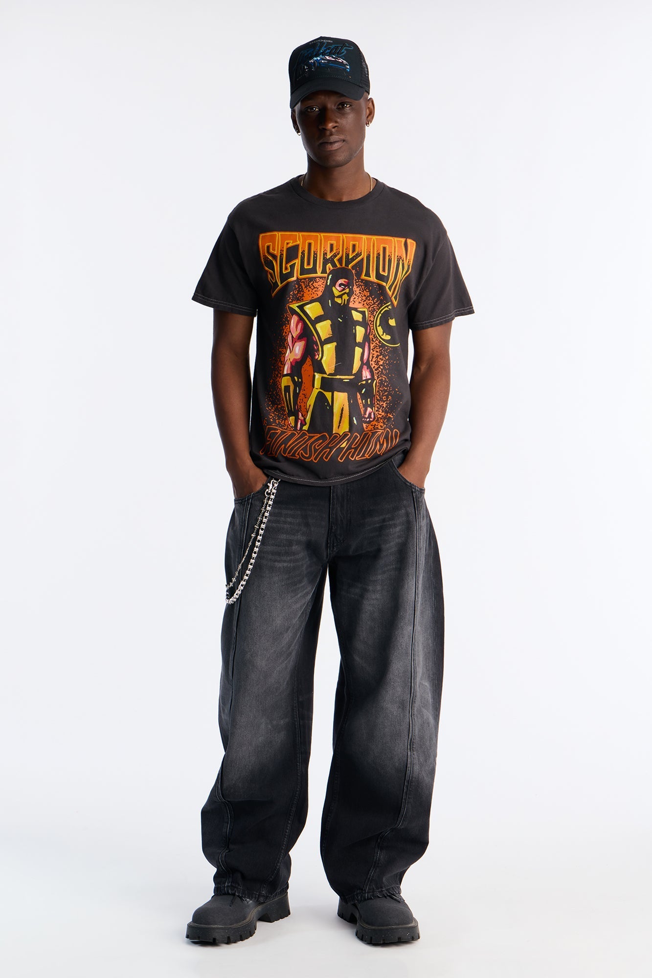 Mortal Kombat Scorpion FINISH HIM Short Sleeve Tee - Black