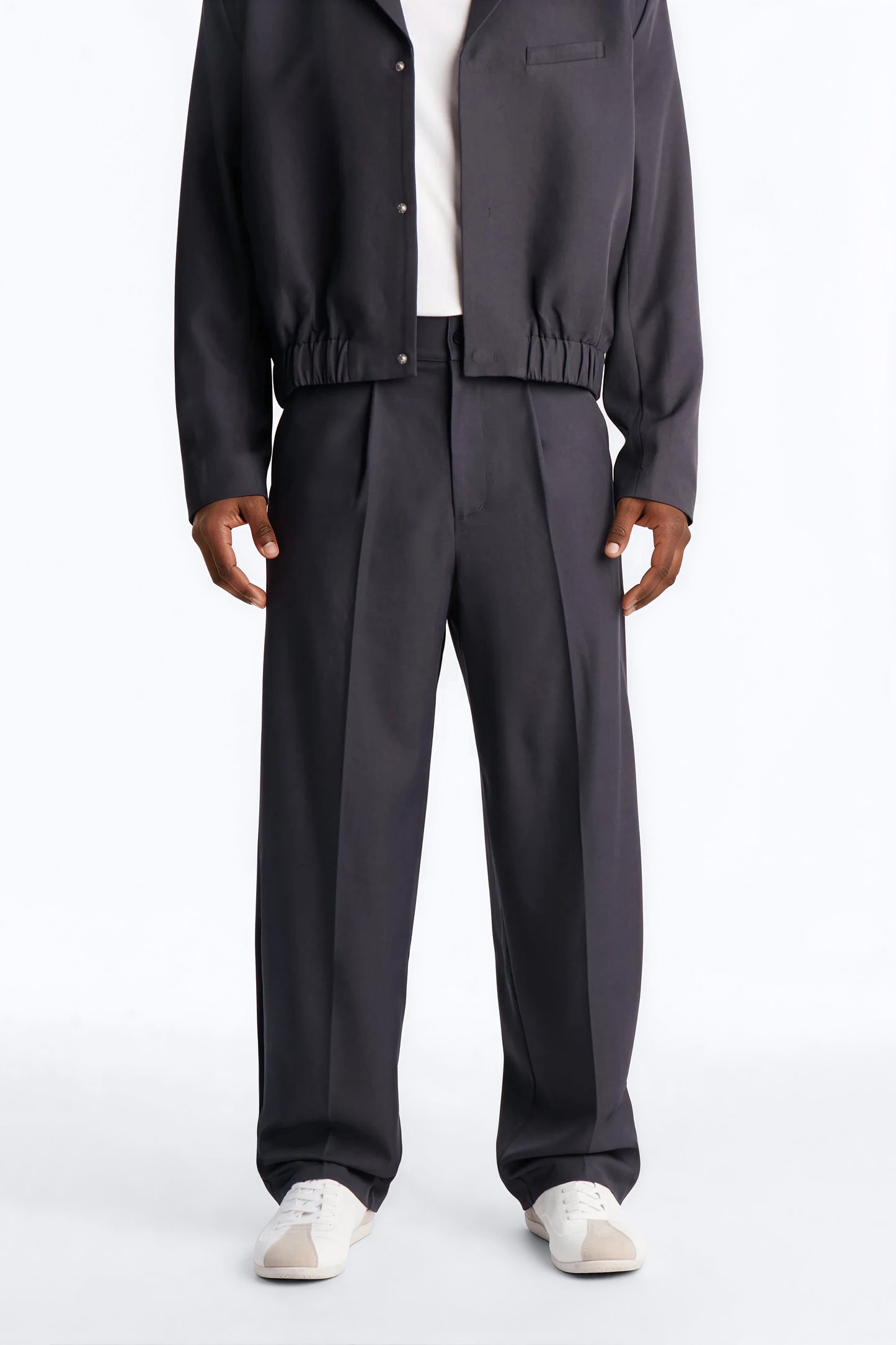 Baggy Inverted Details Indent Pleated Trouser - Grey