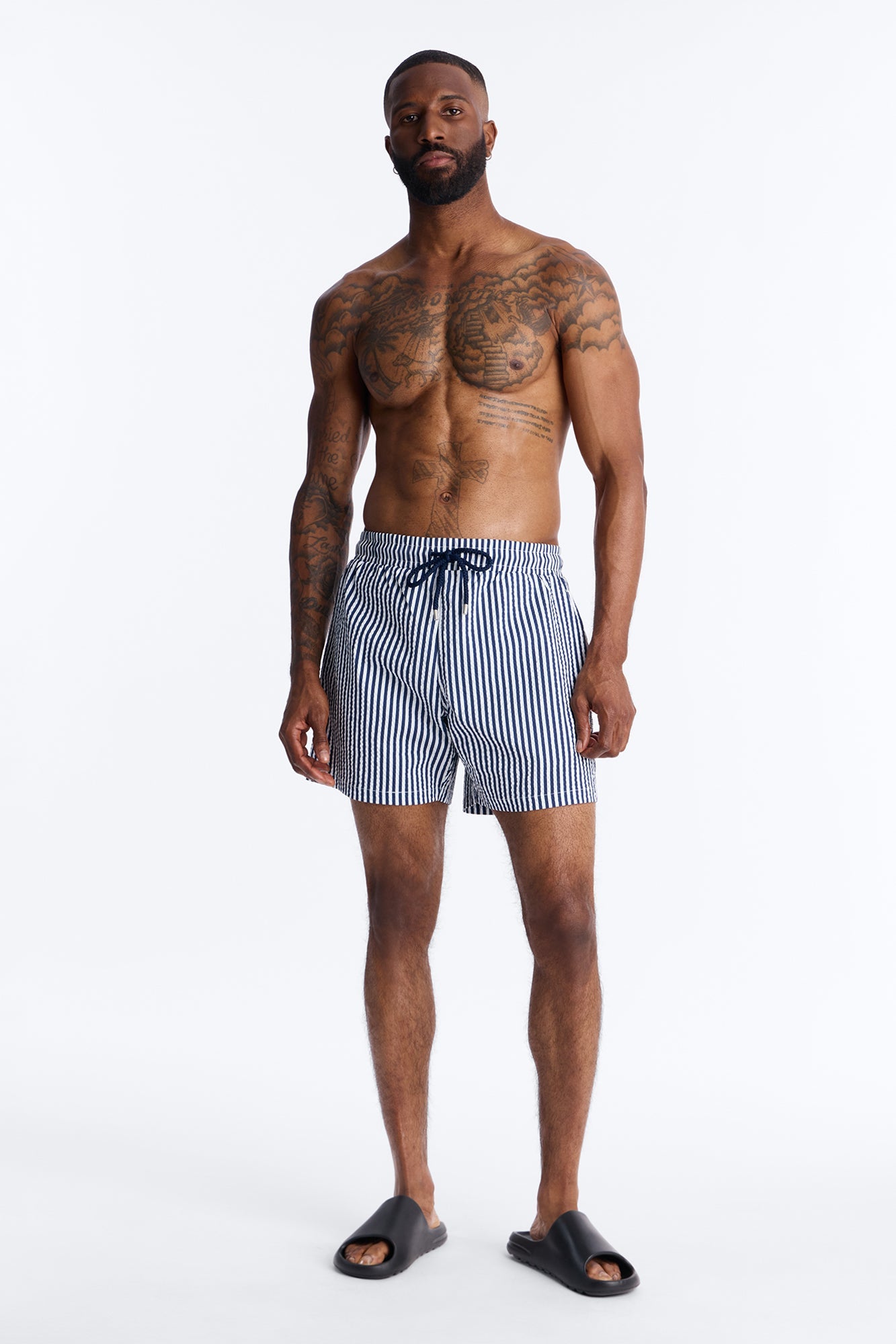 Striped Resort Seersucker Swim Trunk 6″ - Navy