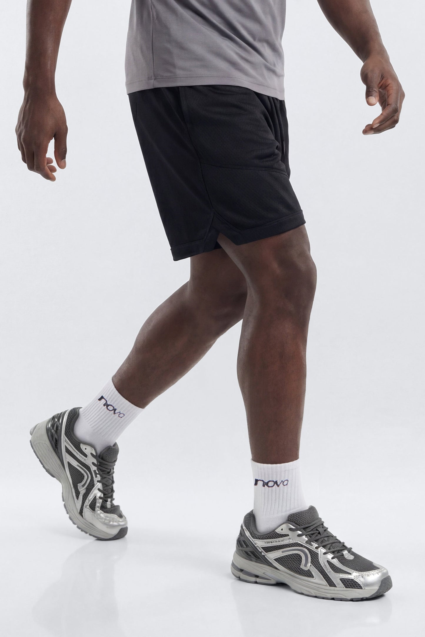 Athletic Mesh 7″ Basketball Shorts - Black