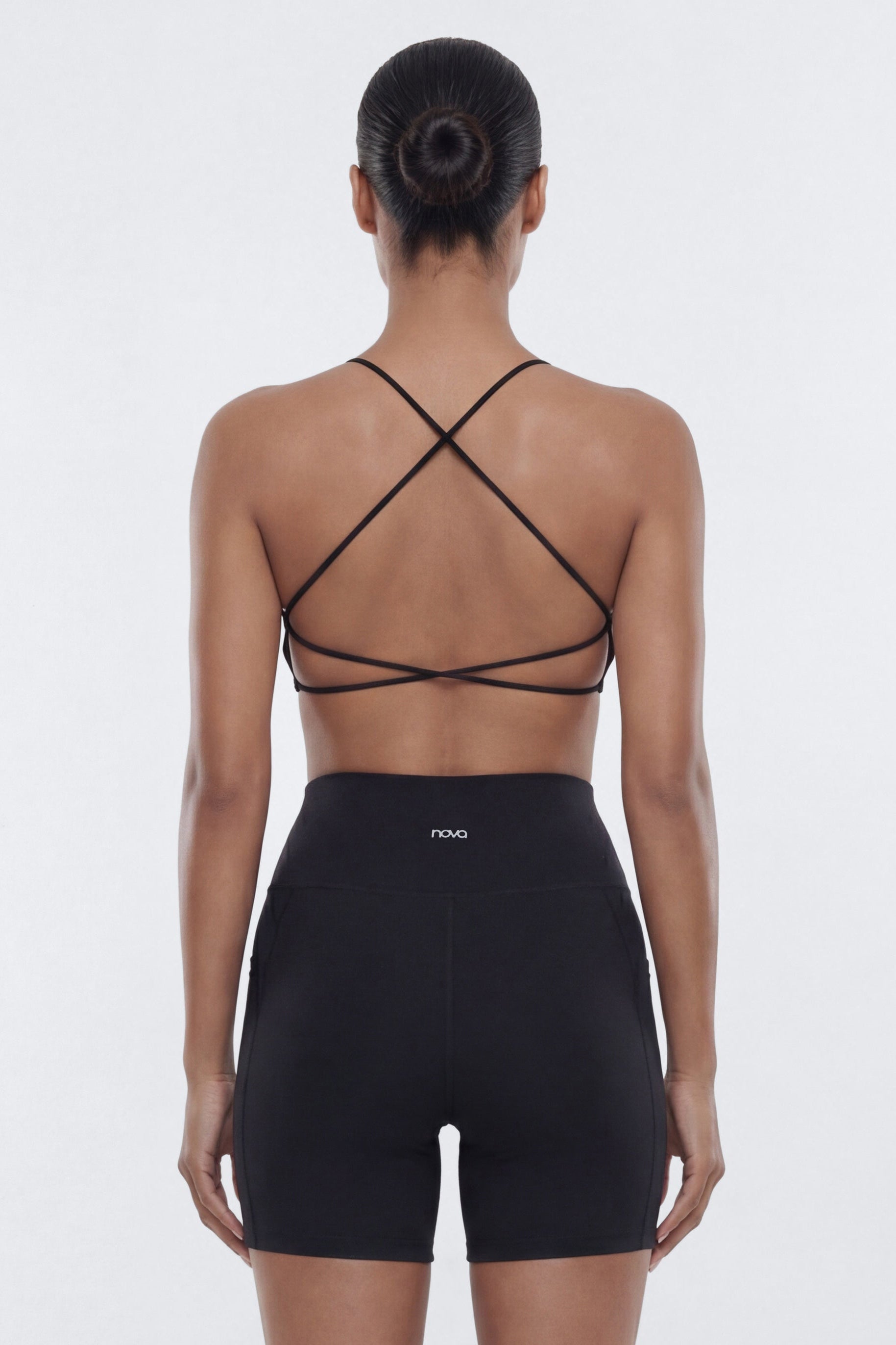 CloudForm™ Strappy Back Sports Bra - Black NEWFASHIONEDGE