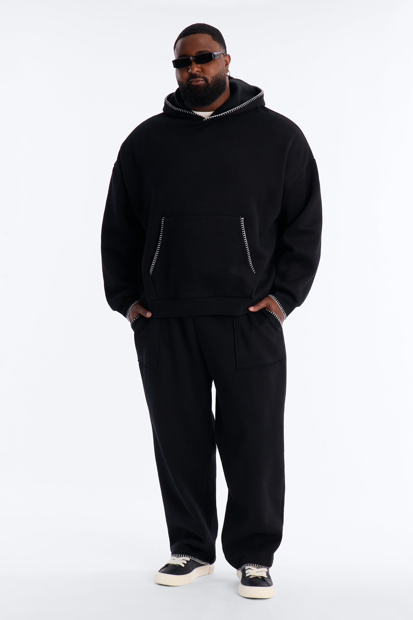 Straight Contrast Blanket Stitch Sweatpants - Black