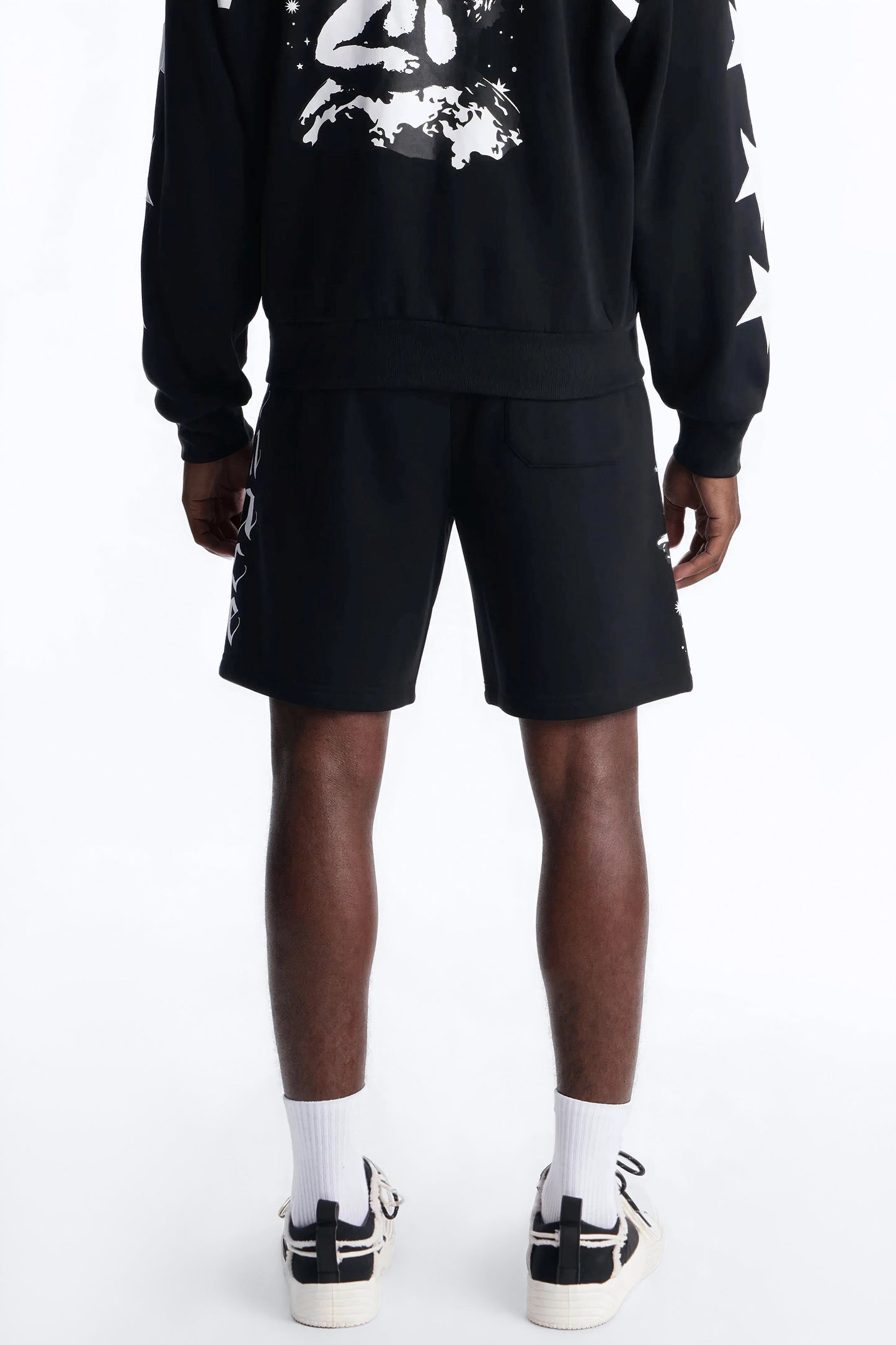 Menace Sent Embroidery Sweatshorts - Black
