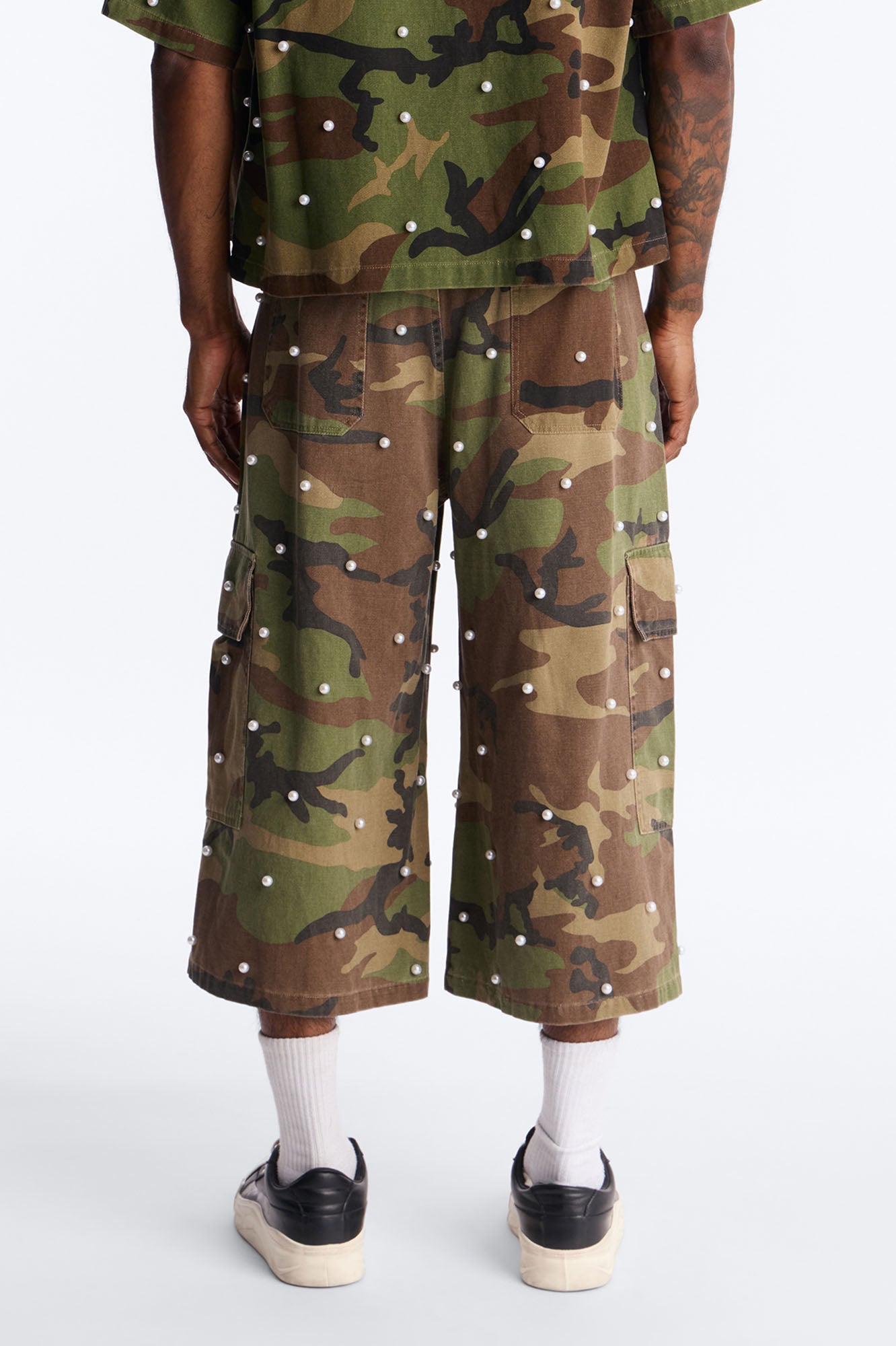 Baggy Pearl Still Wildin' Camo Short - Green