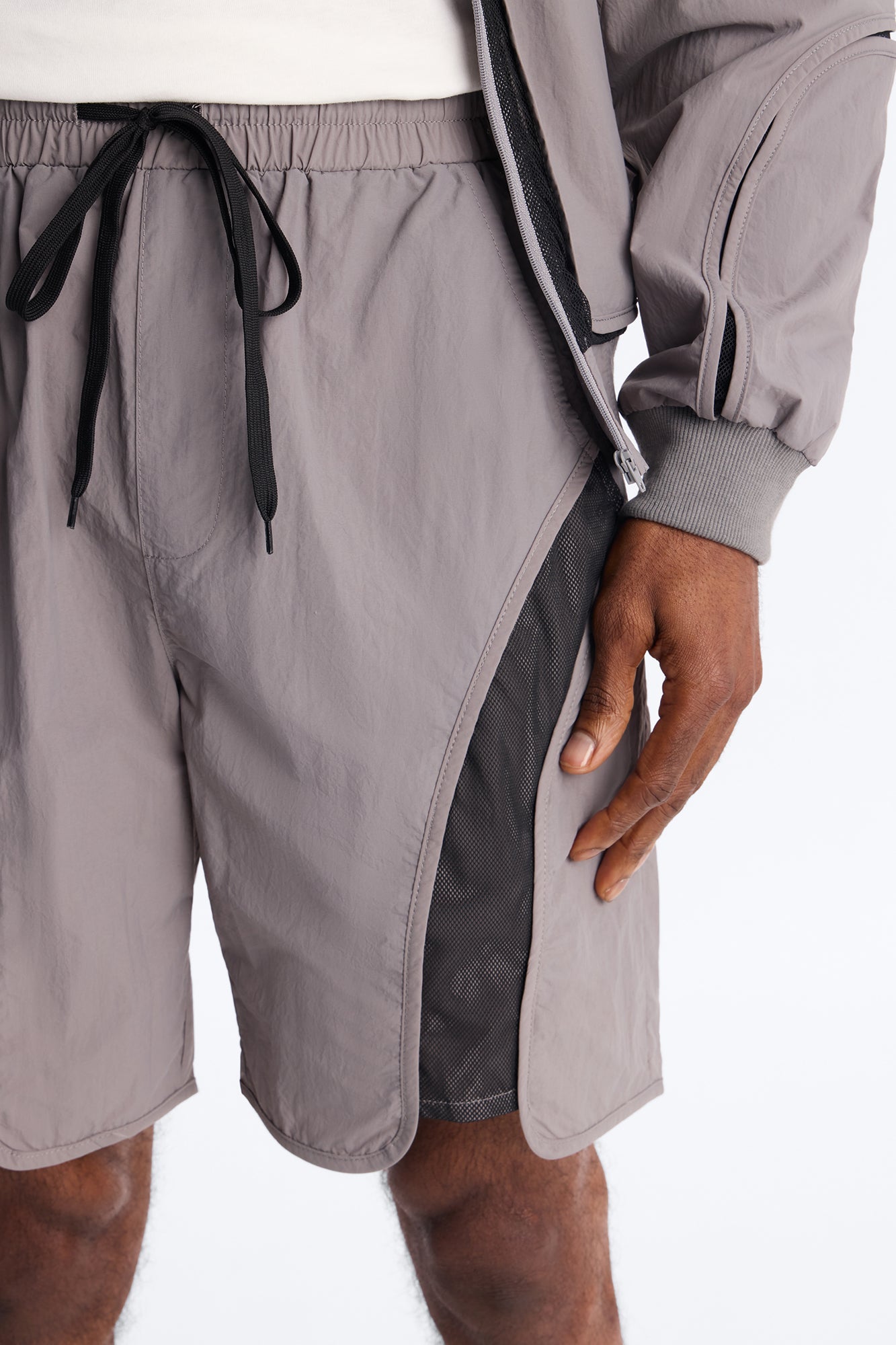 Relaxed Courtside Mesh Paneled Short - Charcoal