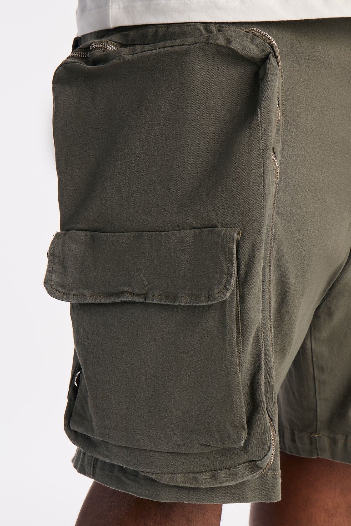Oversized Maxed Out Utility Pocket Short - Olive