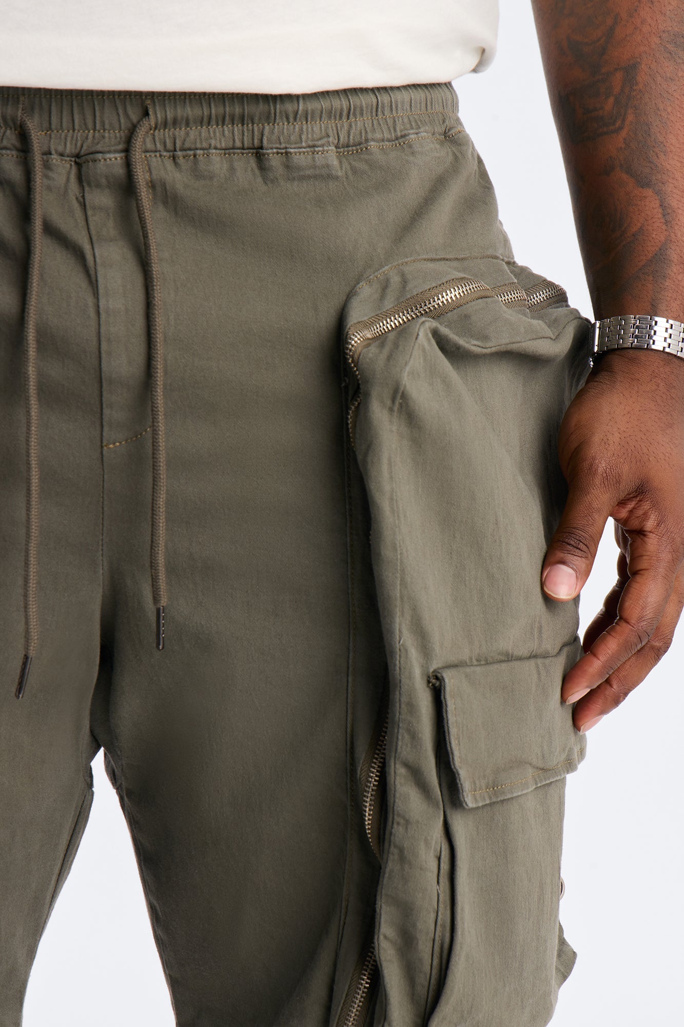 Oversized Maxed Out Utility Pocket Short - Olive