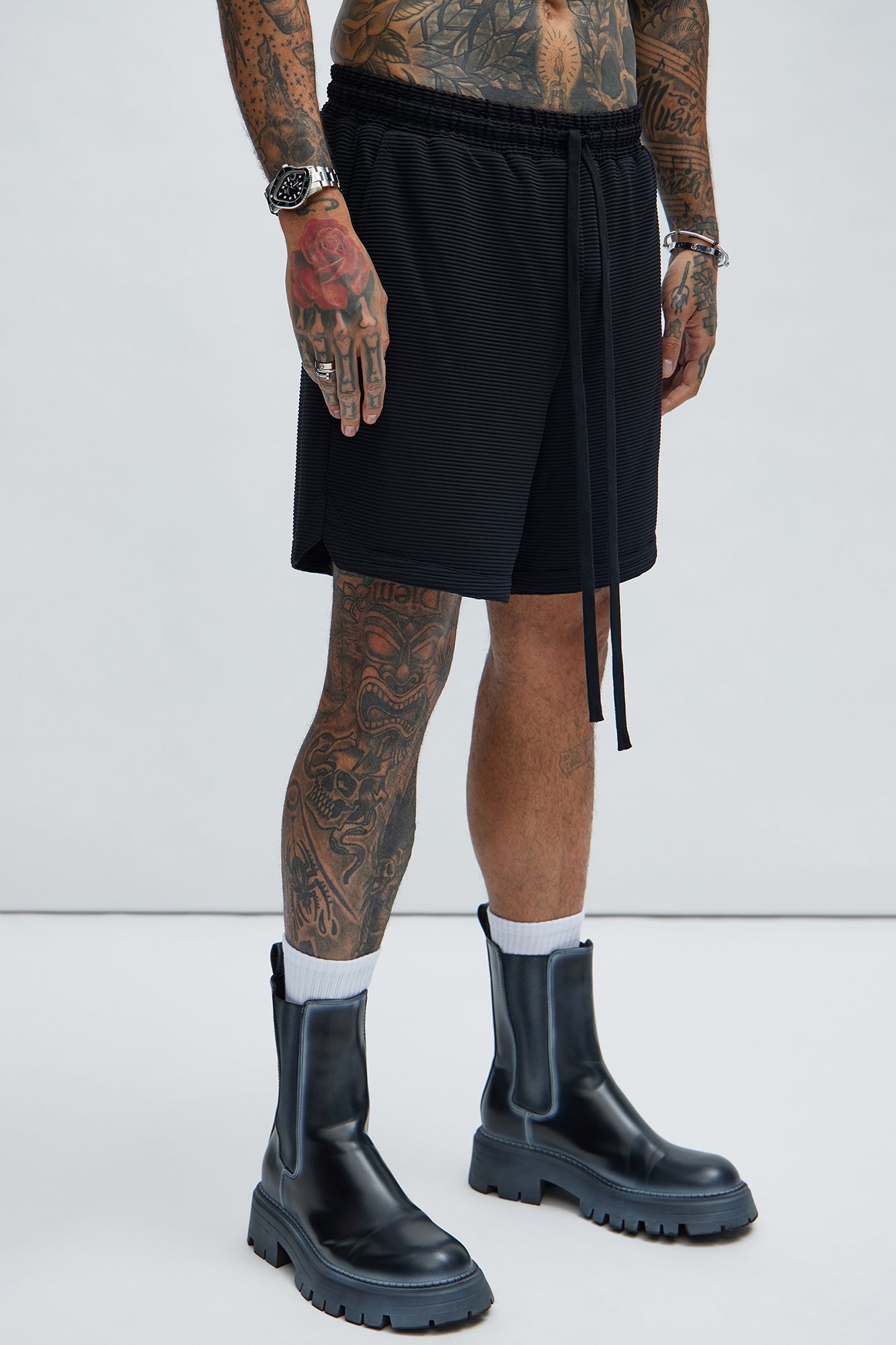 Zyler Textured Shorts - Black