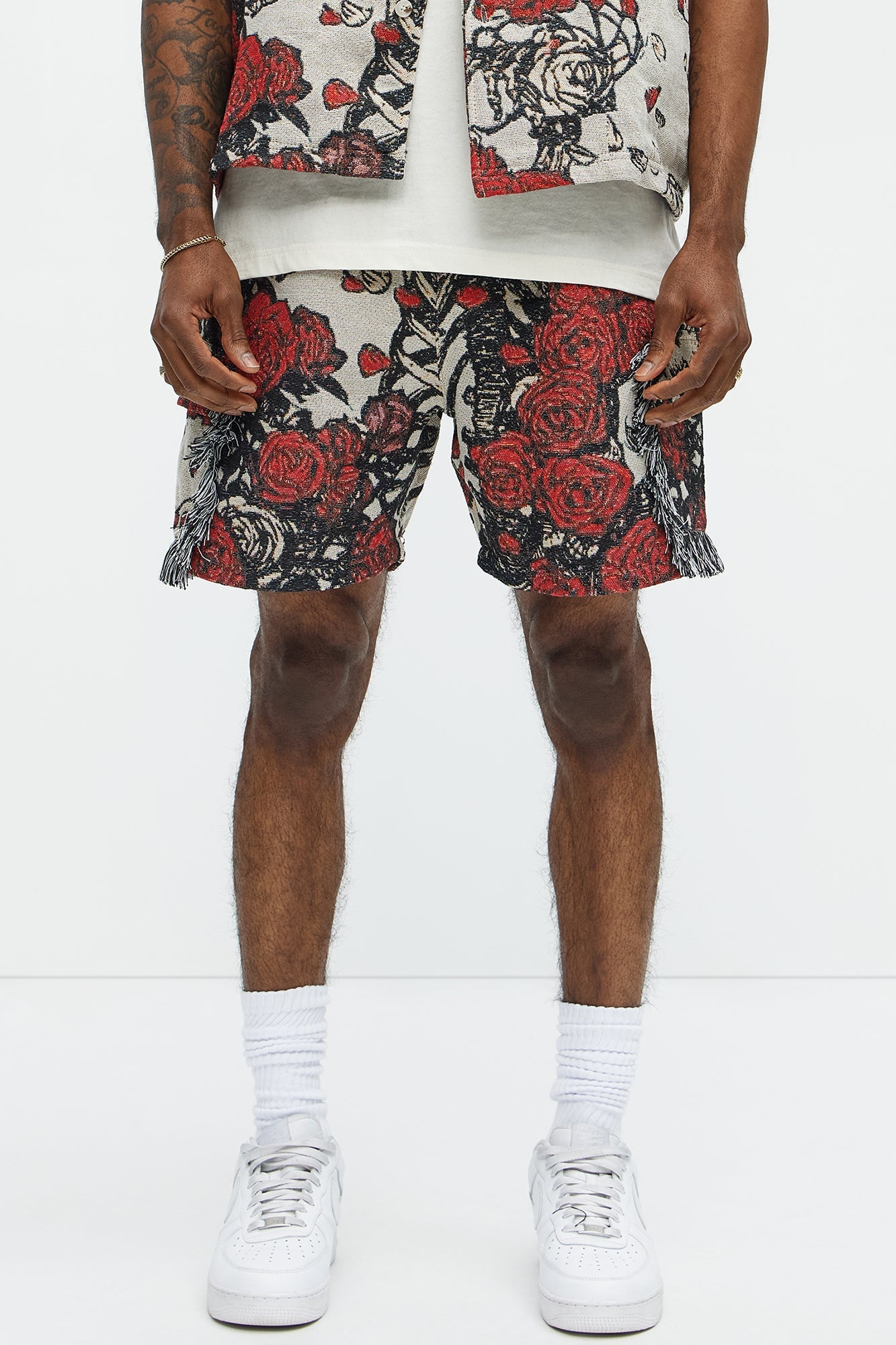 Petals Tapestry Shorts - Red/combo