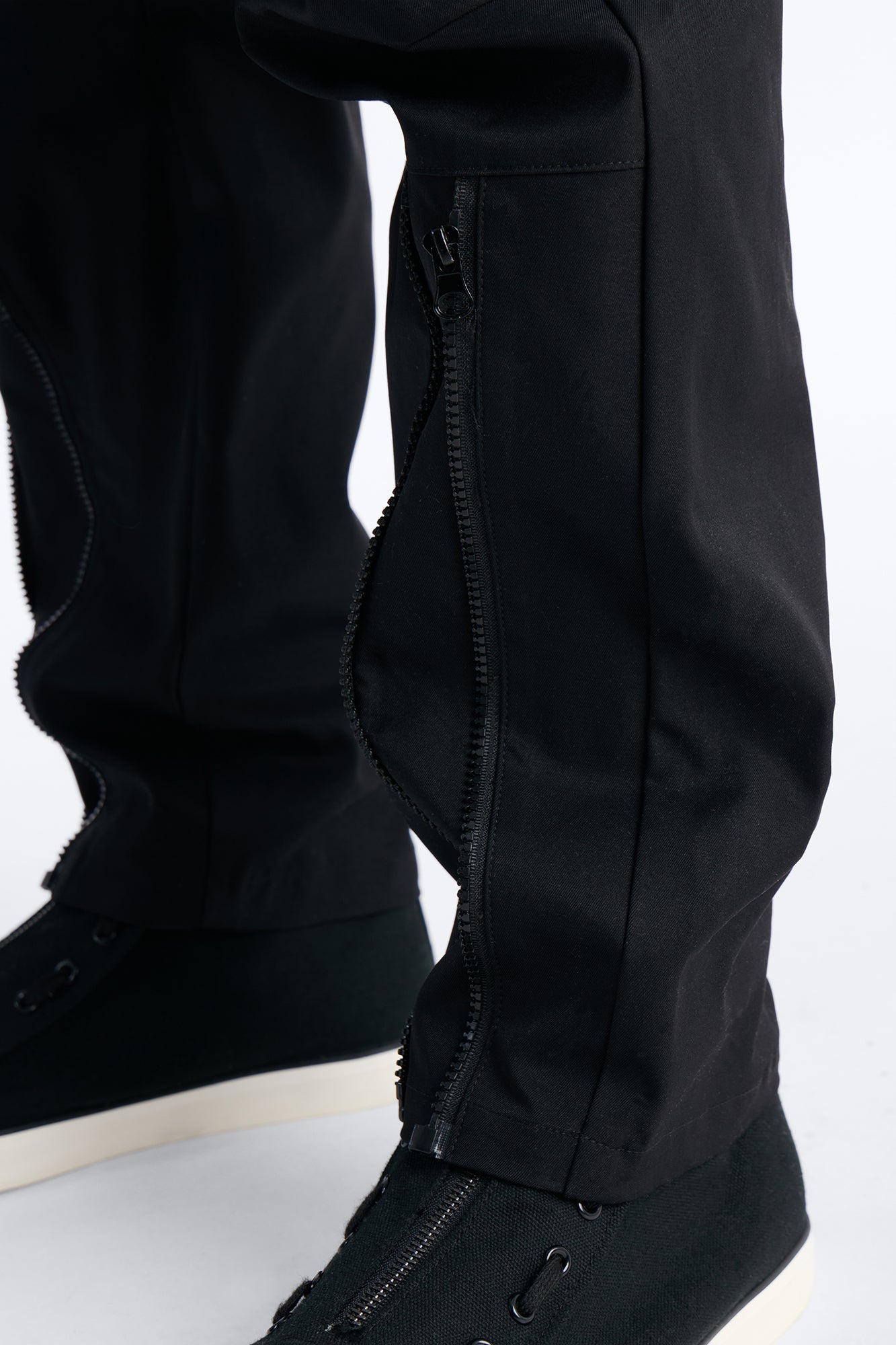 Slim Universal Excursion Utility Pant - Black