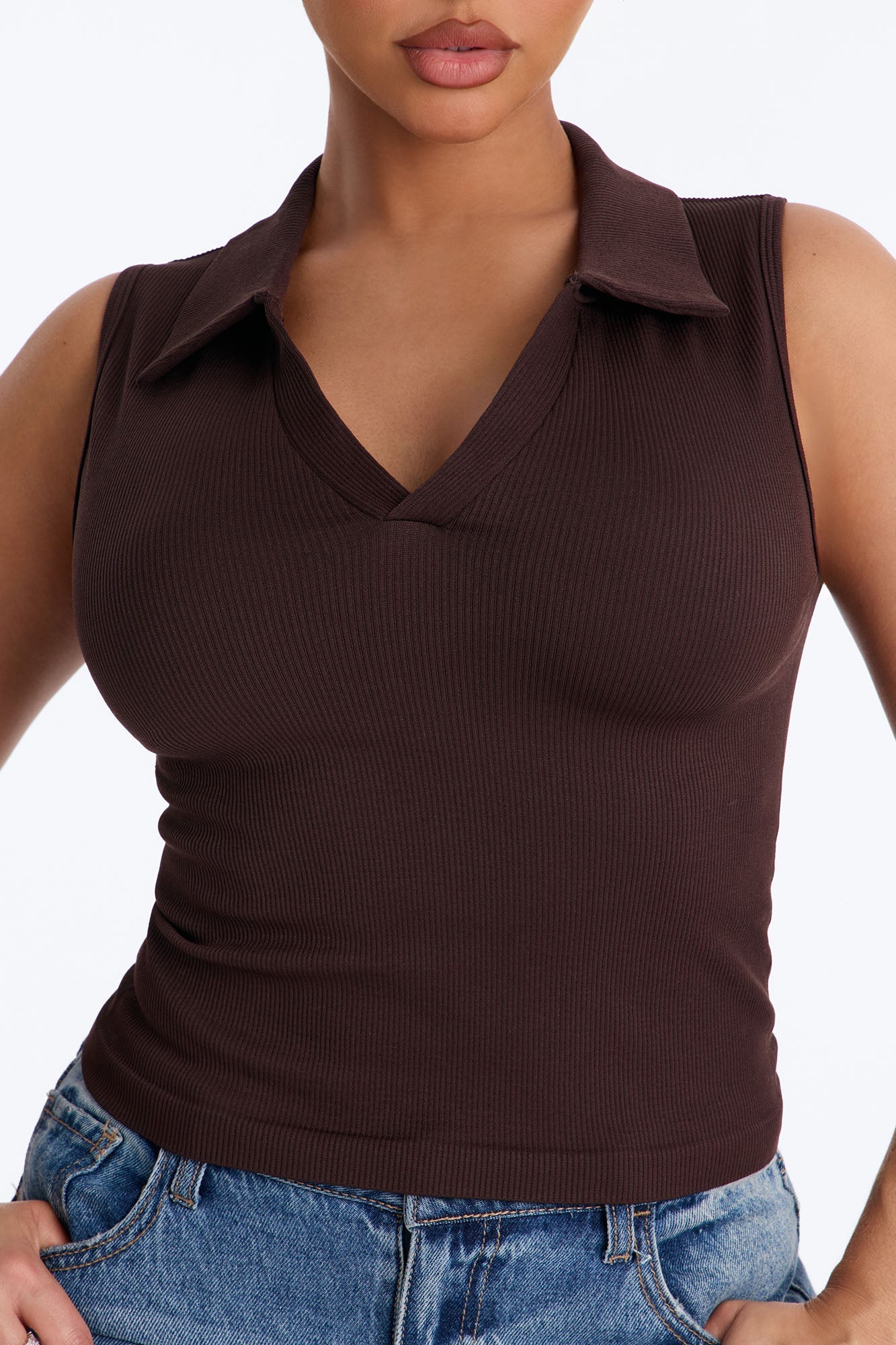 Lyra Seamless Rib Basic Sleeveless Collared Top - Brown NEWFASHIONEDGE