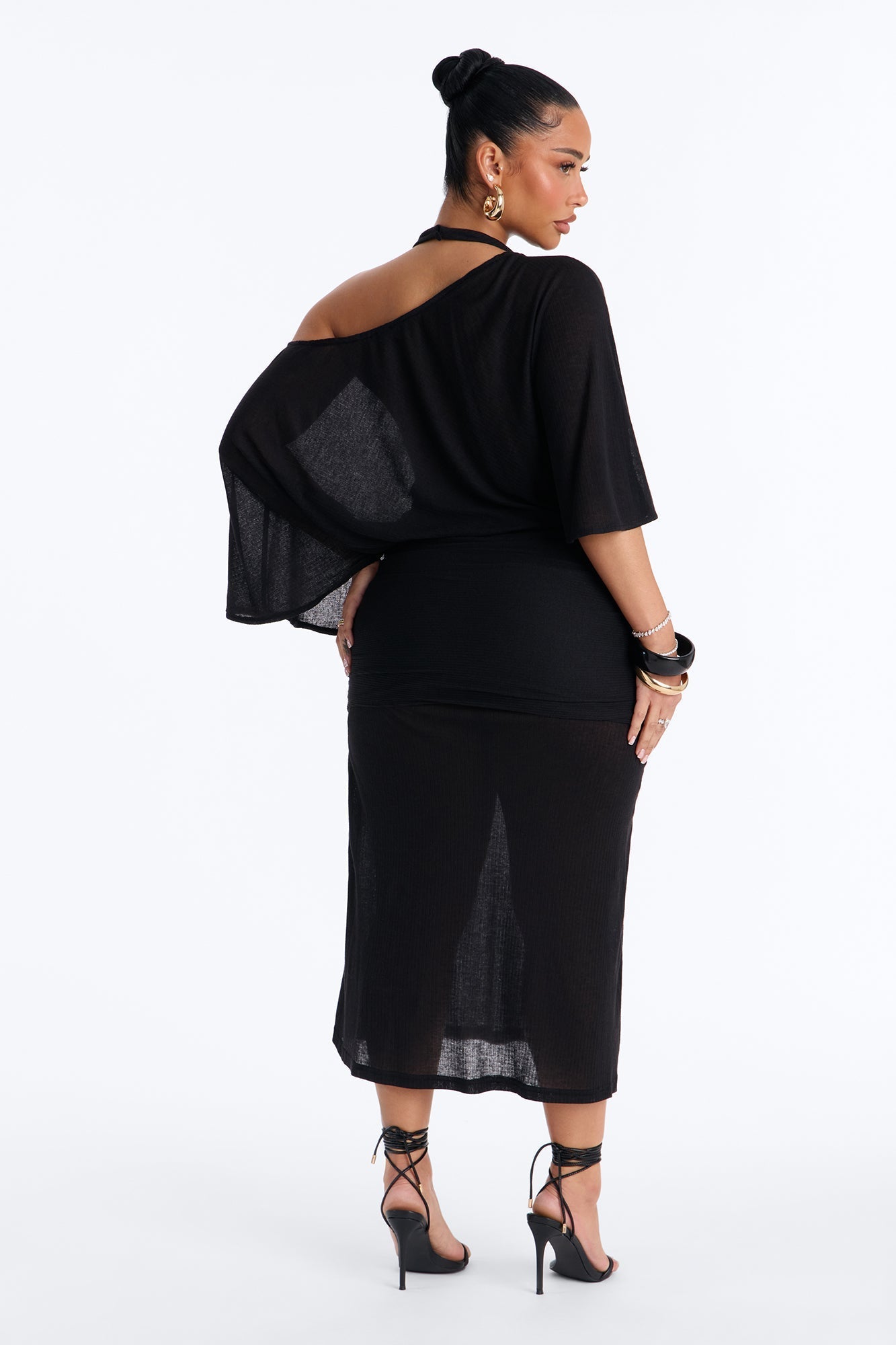 Softly Stunning Maxi Dress - Black NEWFASHIONEDGE