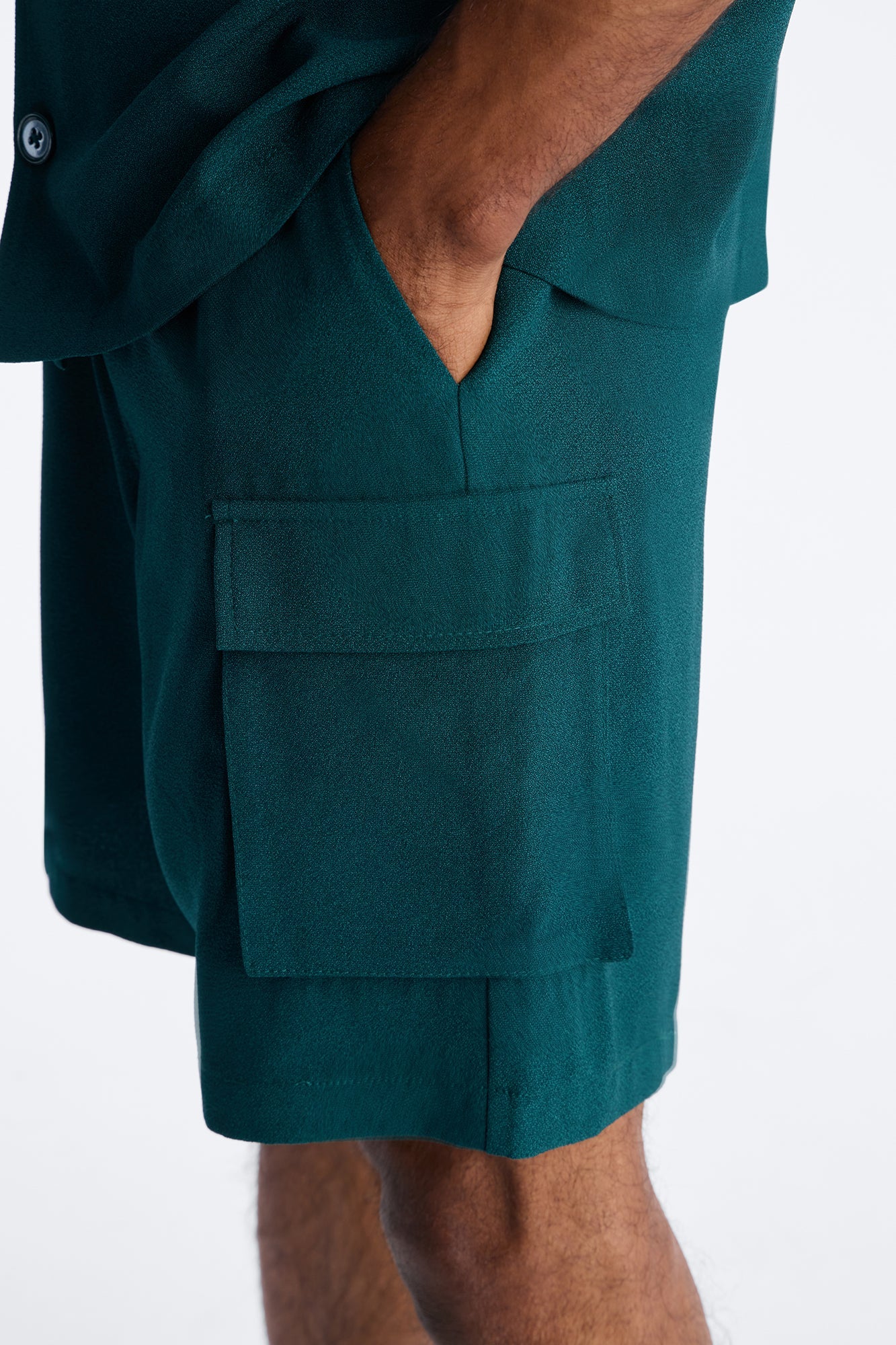 Golden Hour Relaxed Cargo Short - Hunter Green