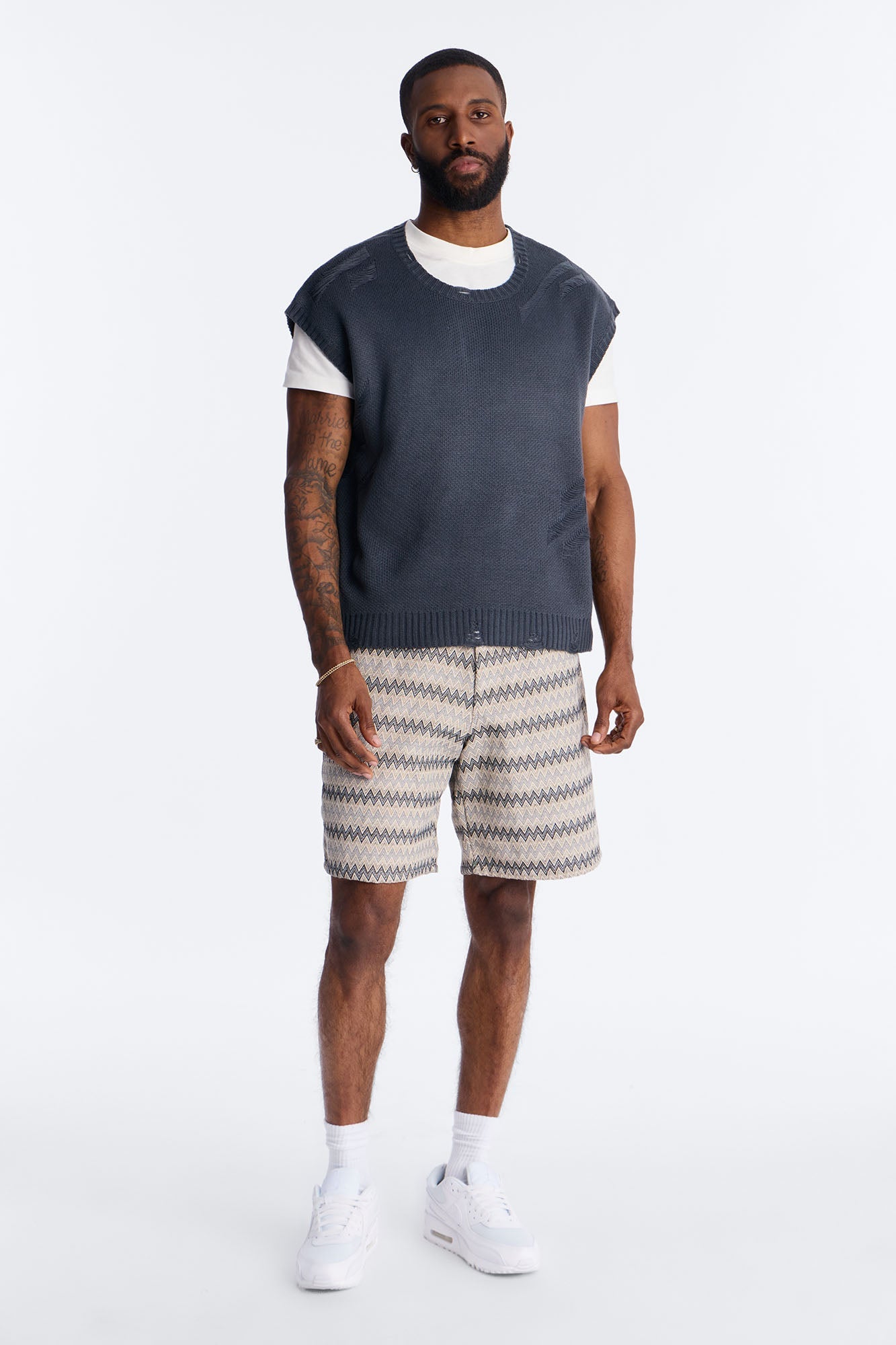 Shredline Desgastado Frayed Sweater Vest - Olive