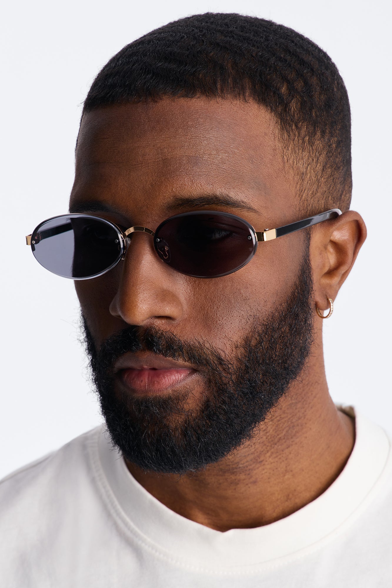 Groovy Curves Sunglasses - Black/Gold