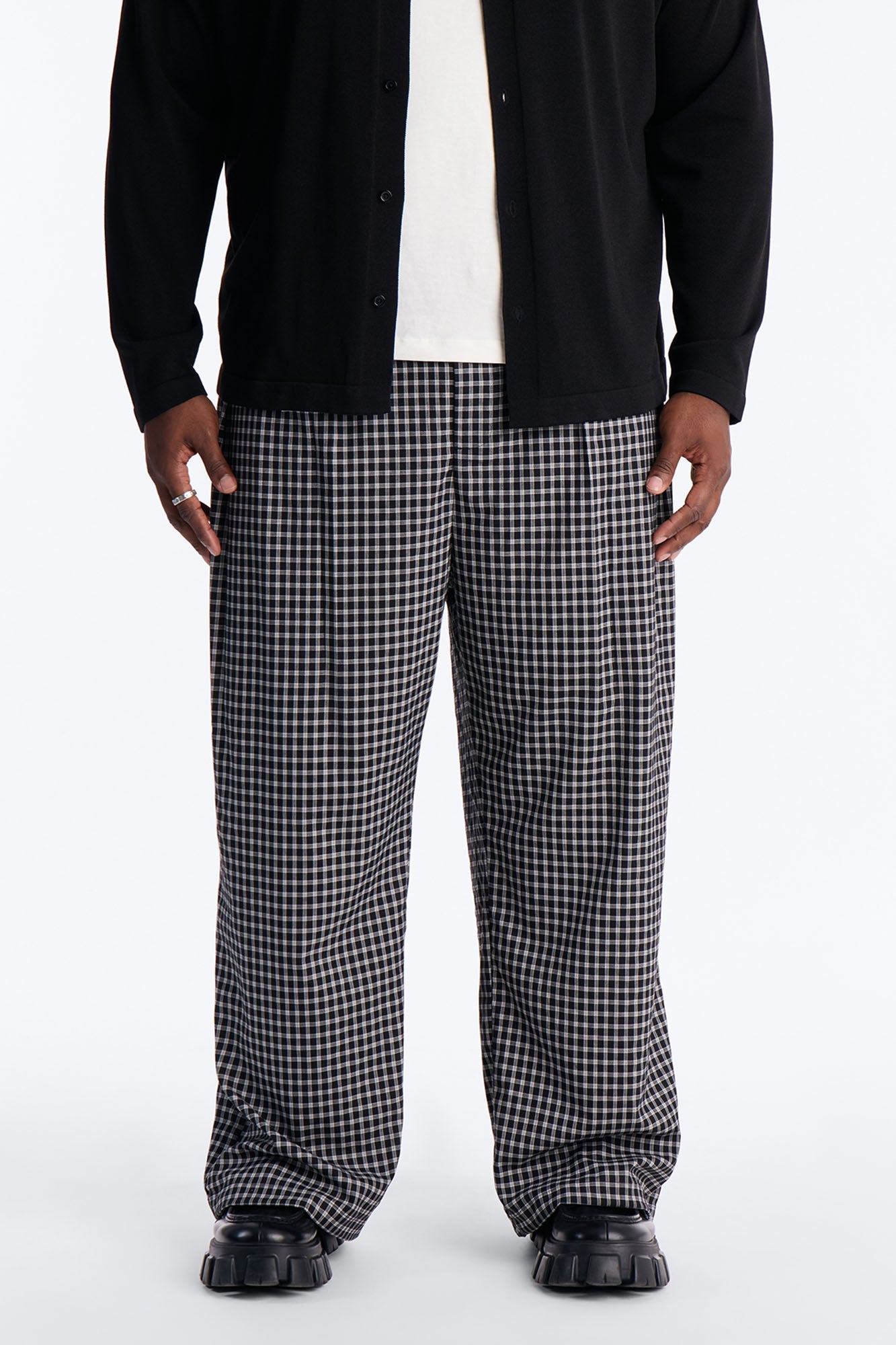 Wide Leg Pleated Downtown London Trouser - Black