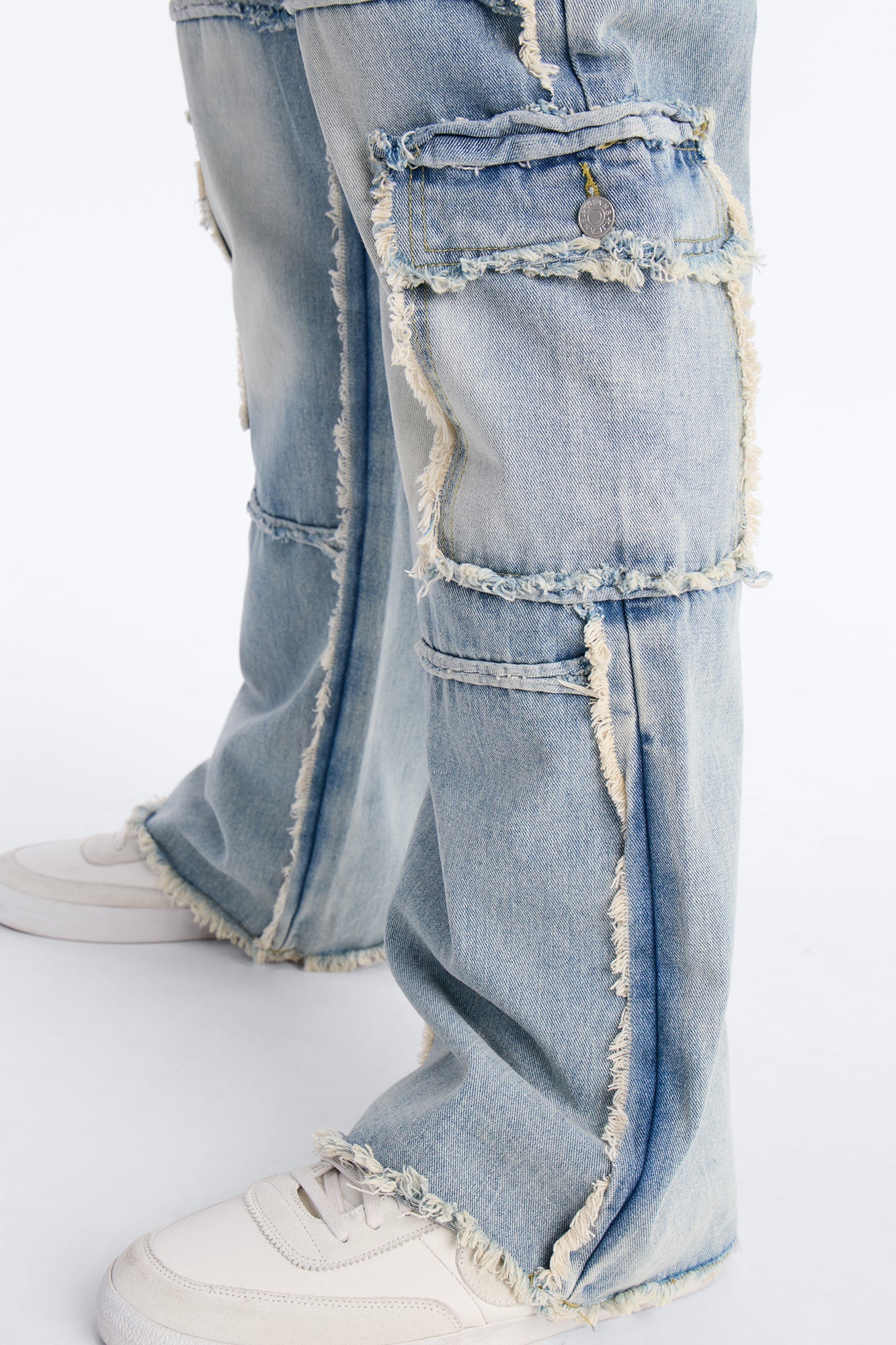Straight Flare Tattered Cargo Jean - Light Wash