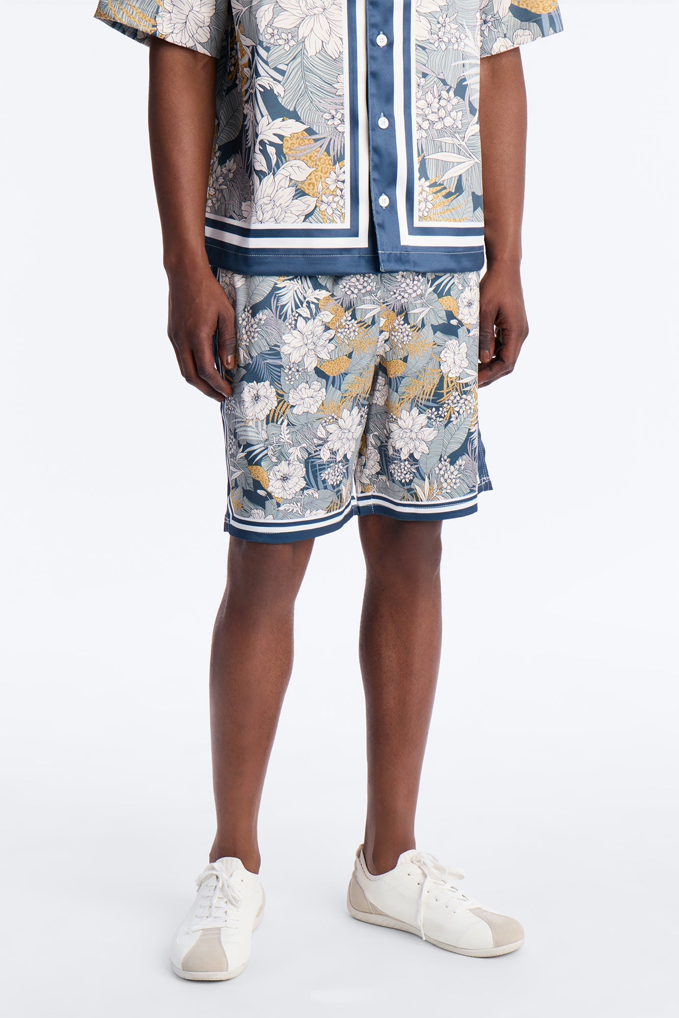 Relaxed Palm Vista Short - Blue