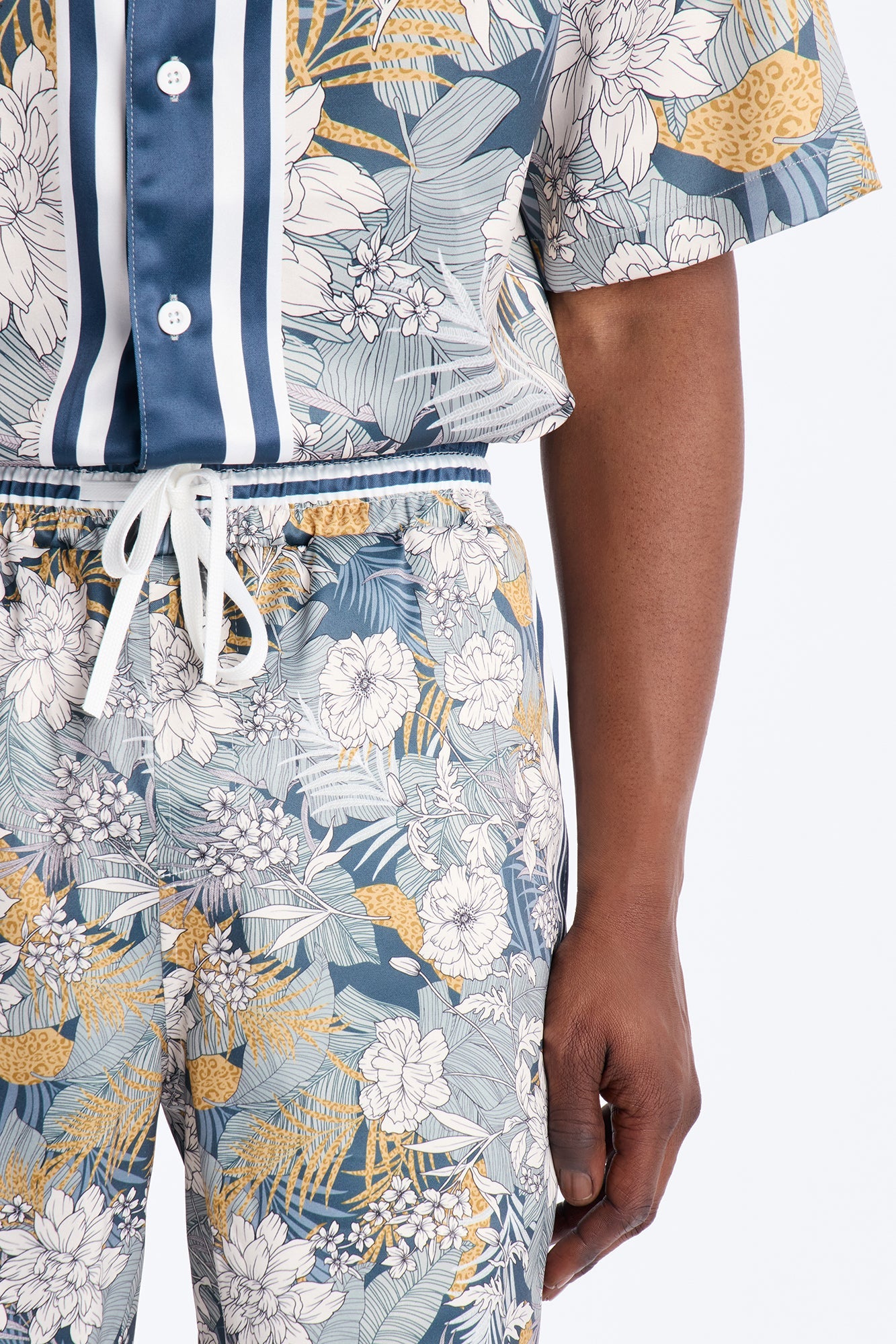 Relaxed Palm Vista Short - Blue