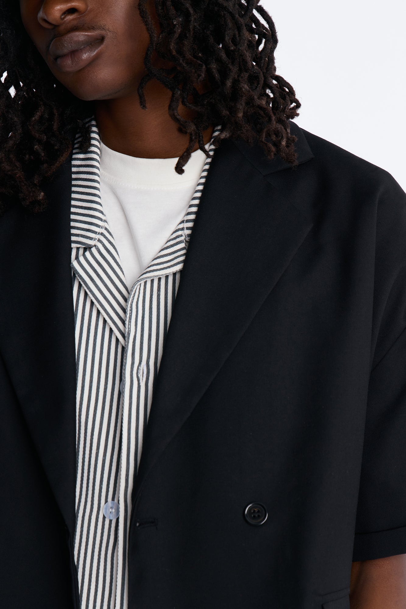 Boxy Cropped Icon Quad Button Shirt Blazer - Black
