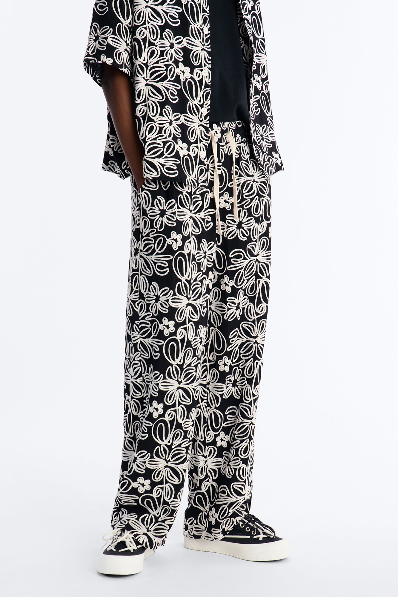 Super Baggy Desert Nights Pant - Black