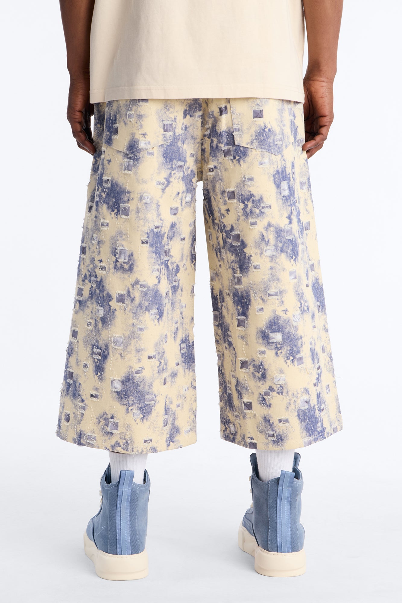 Super Baggy Azure Shred Denim Short - Bleach Blue Wash