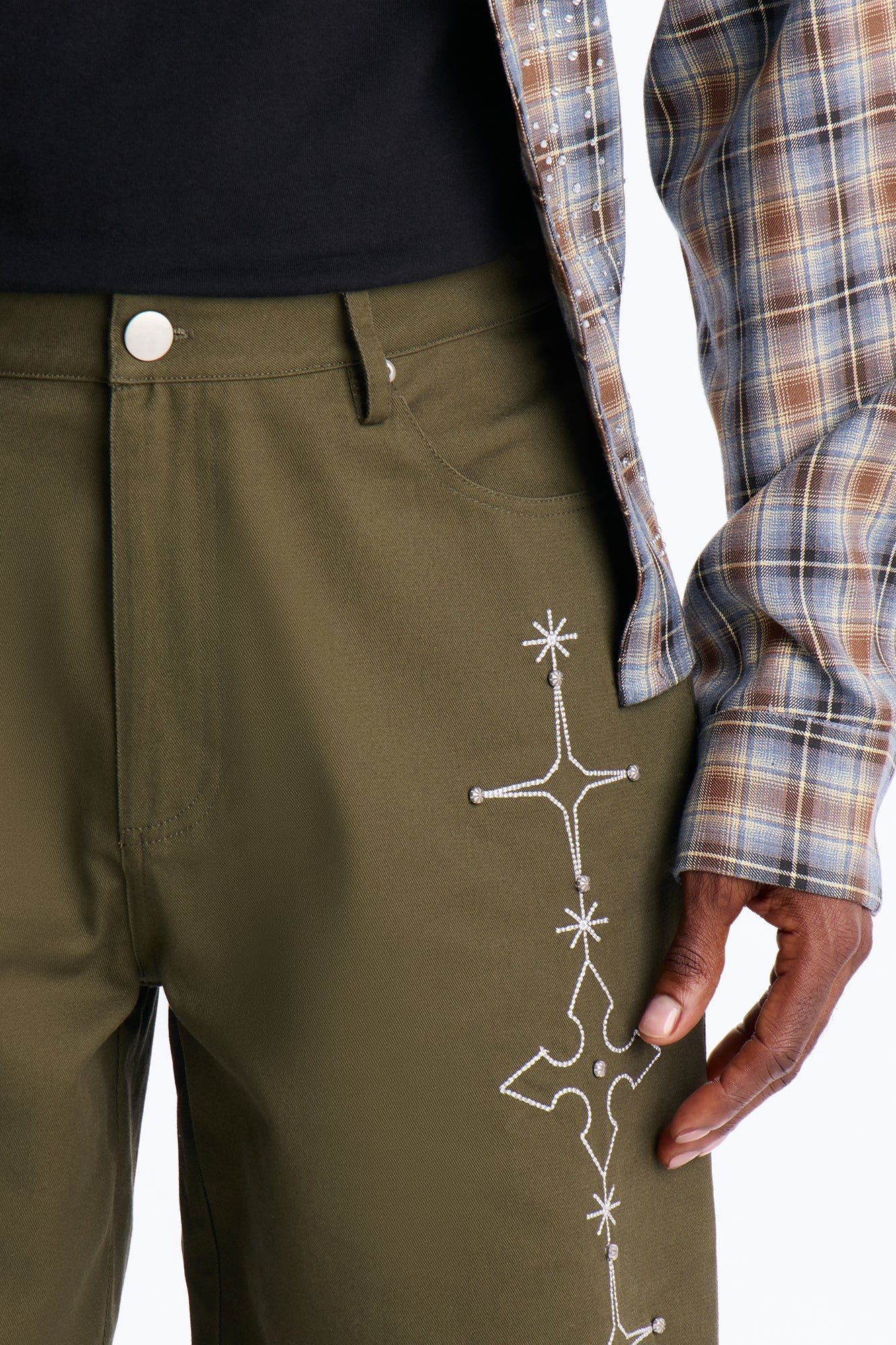 Relaxed Vatican City Stitched Embellished Short - Olive
