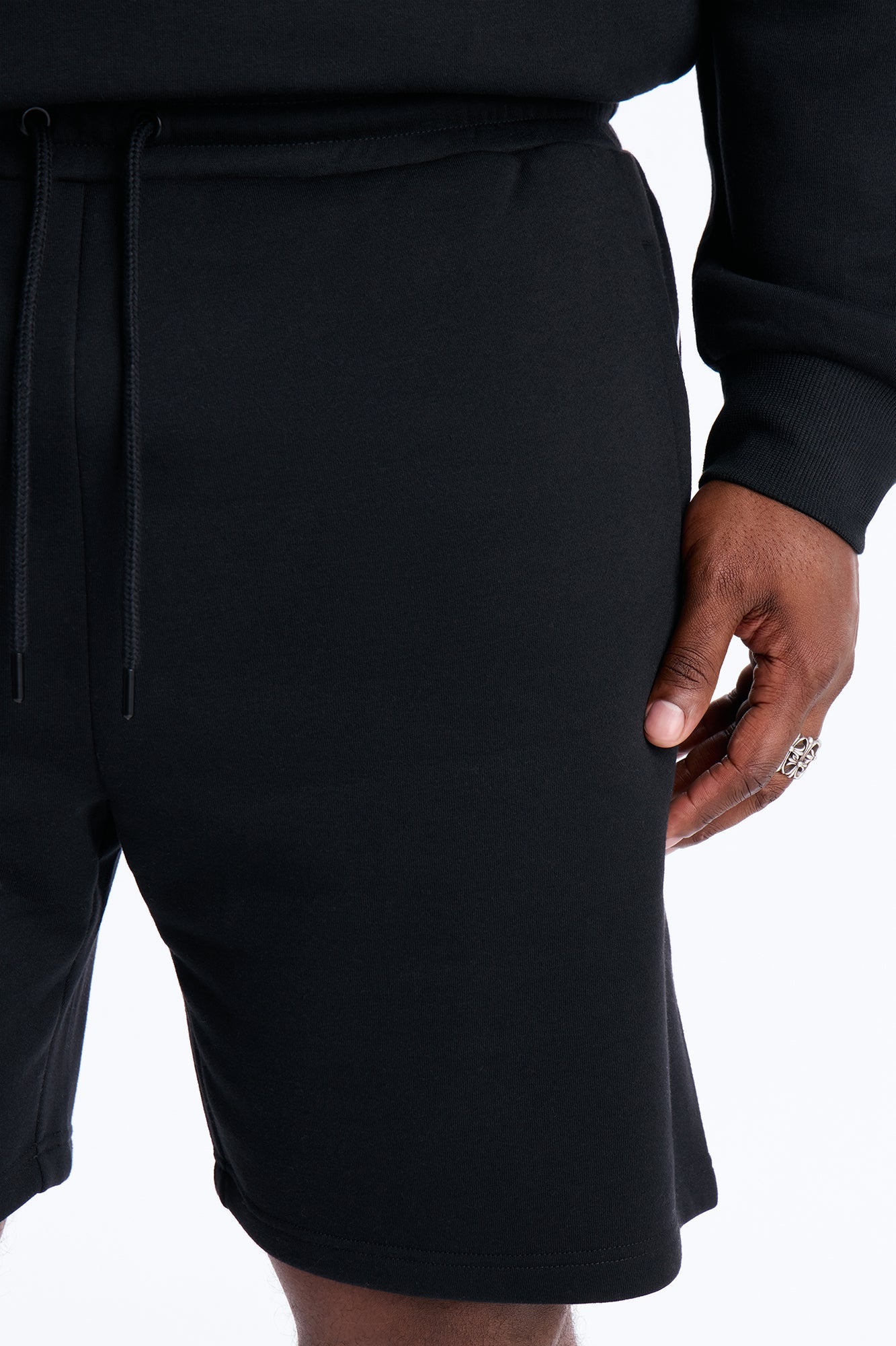 Menace Sent Embroidery Sweatshorts - Black
