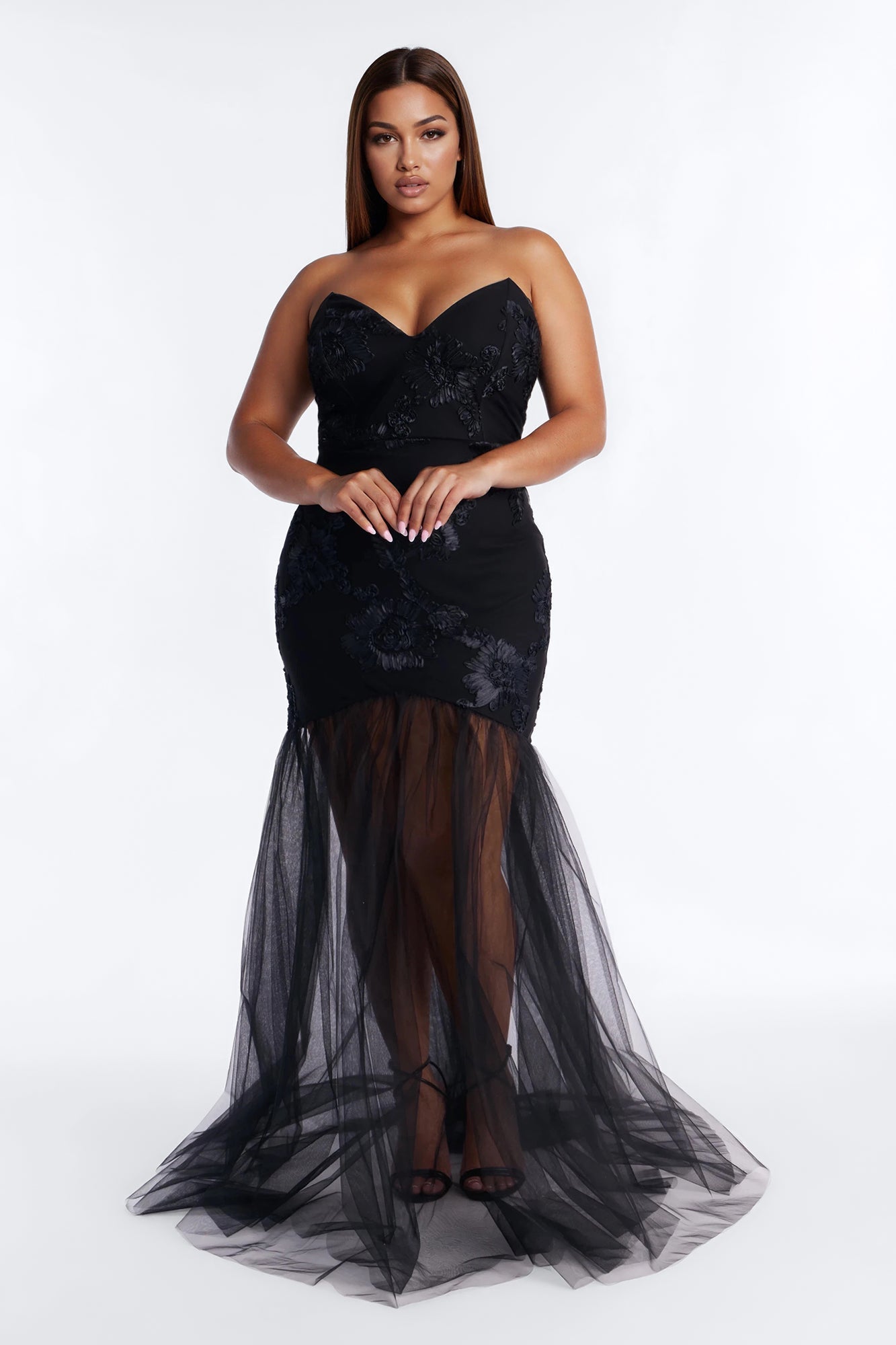 Elena Embroidered Mermaid Gown - Black NEWFASHIONEDGE