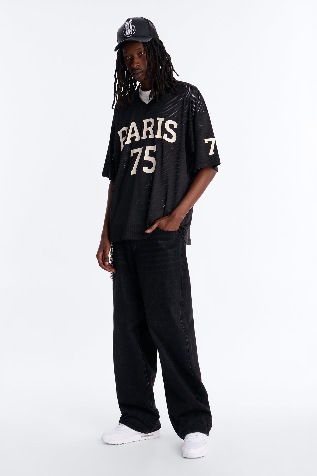 Jersey Fit Paris 75 V-Neck Shirt - Black