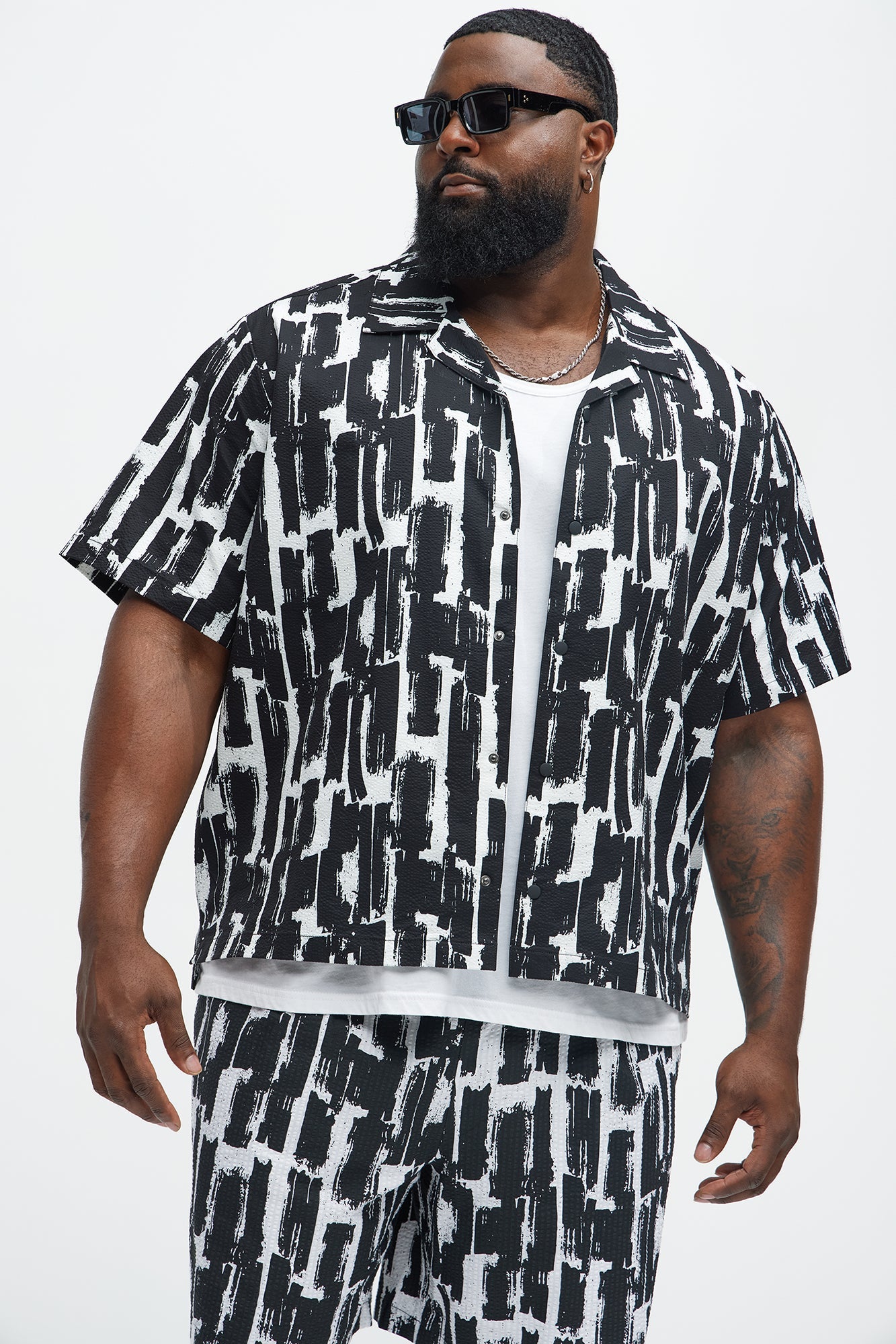 Seersucker Printed Short Sleeve Cuban Collar Shirt - Black/combo