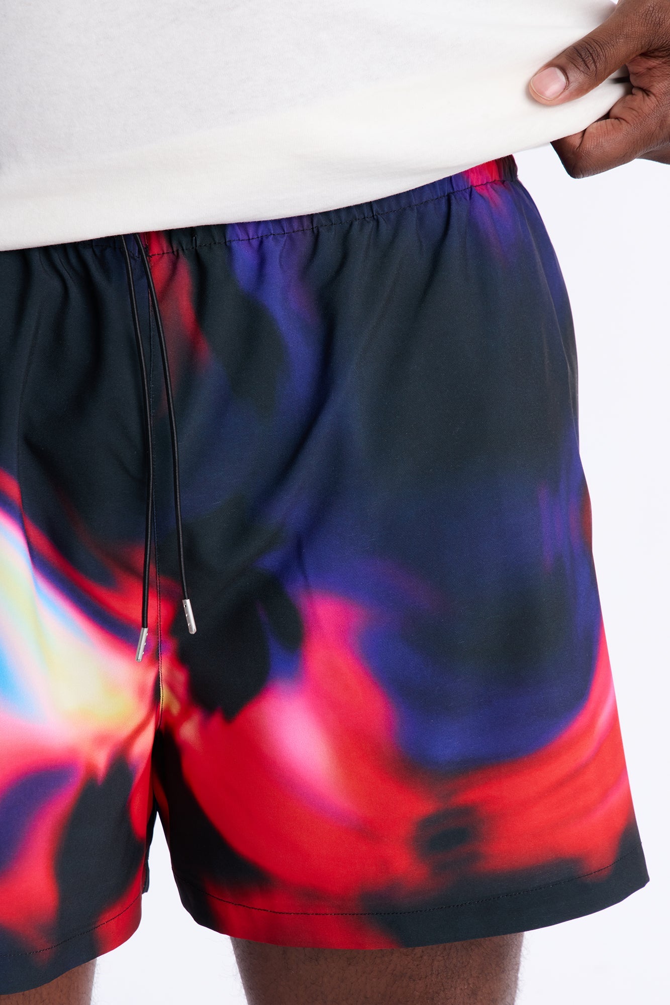 Relaxed Futuristic Abstract Acid Blur Swim Trunk 4″ - Black