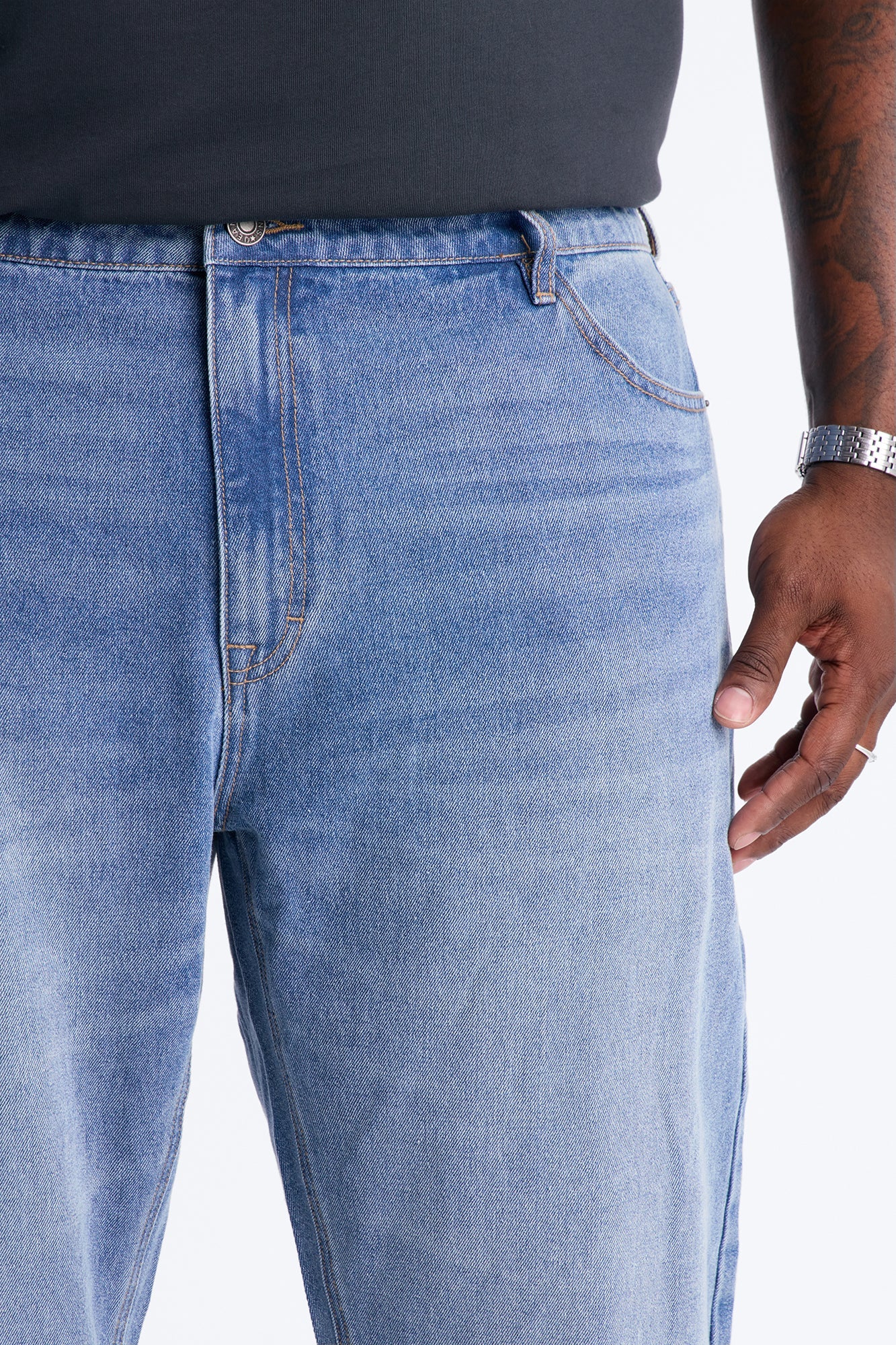 Essential Straight Rigid Jean - Medium Blue Wash