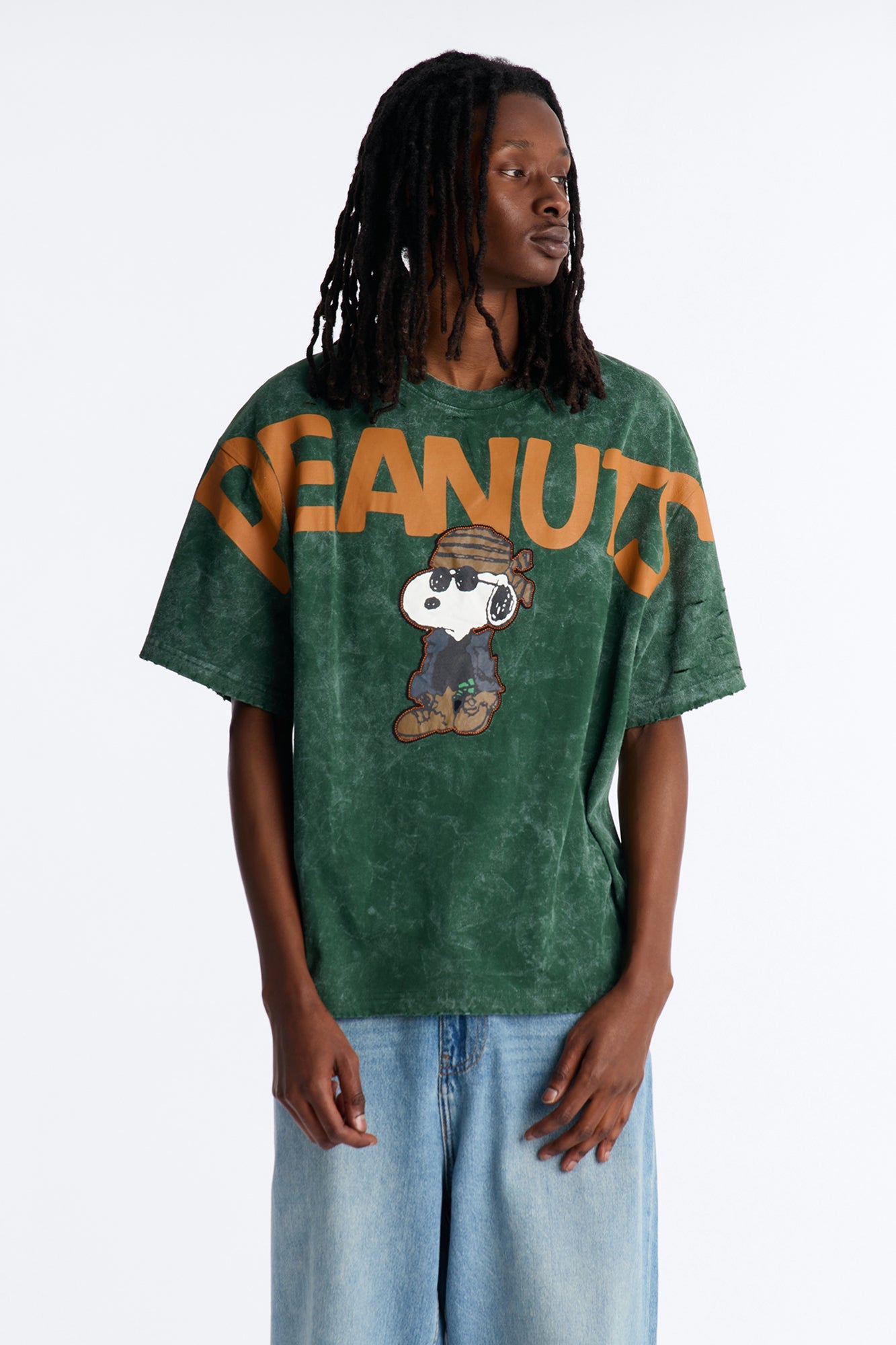 Peanuts Cool Vibes Graphic Short Sleeve Tee - Hunter Green