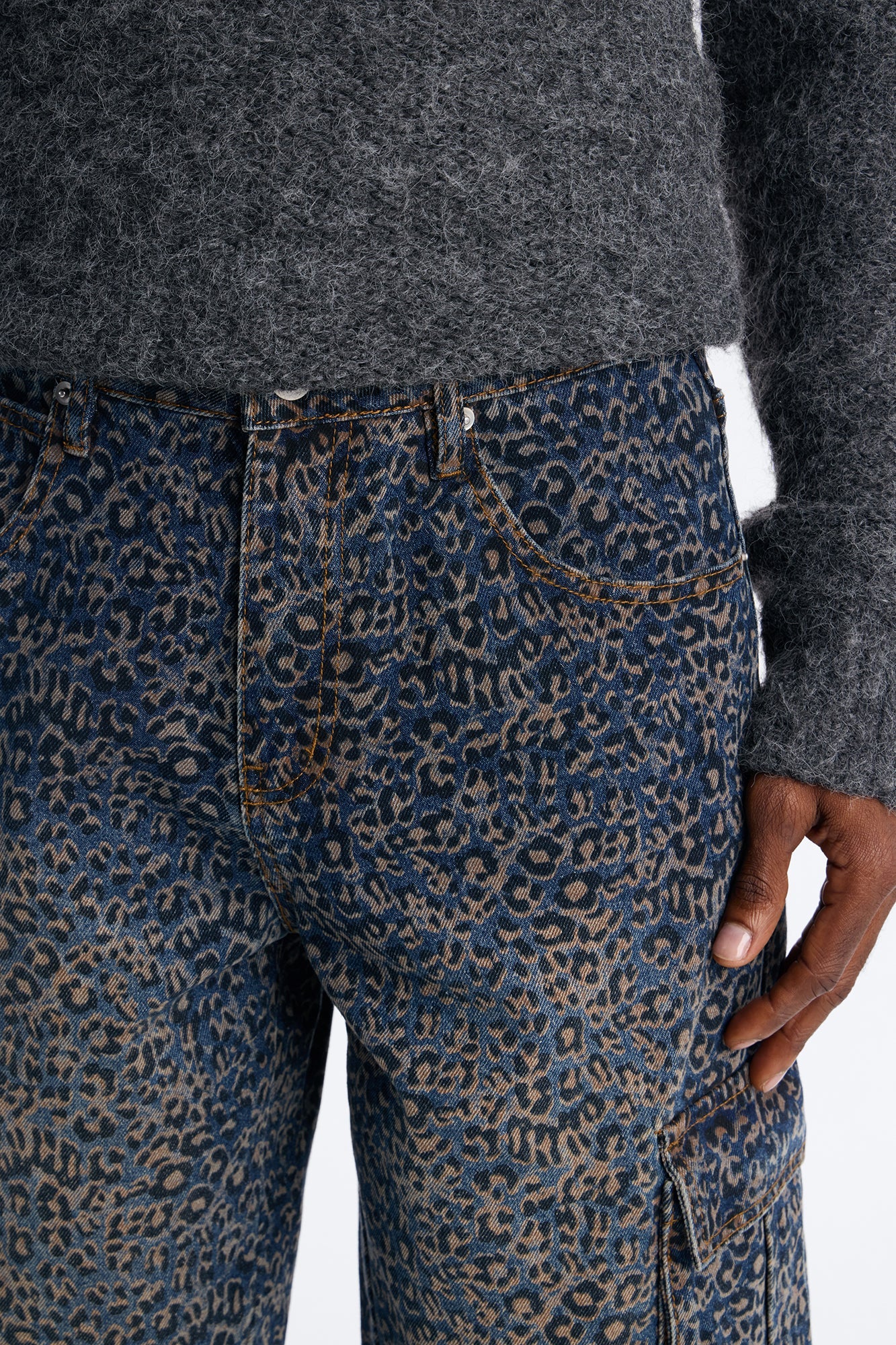 Snow Leopard Dusk Baggy Cargo Denim Short - Dark Wash