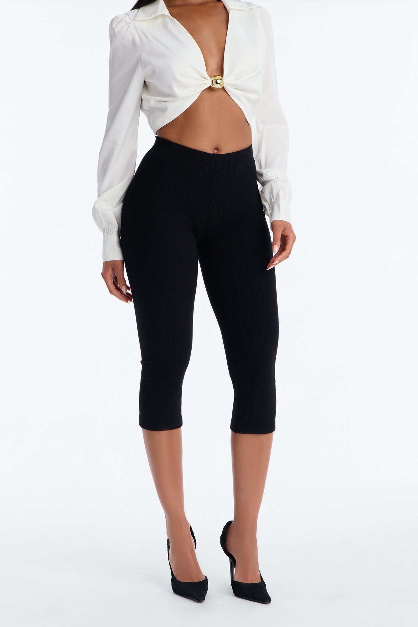 Ultra Ribbed Low Rise Capri Legging - Black NEWFASHIONEDGE