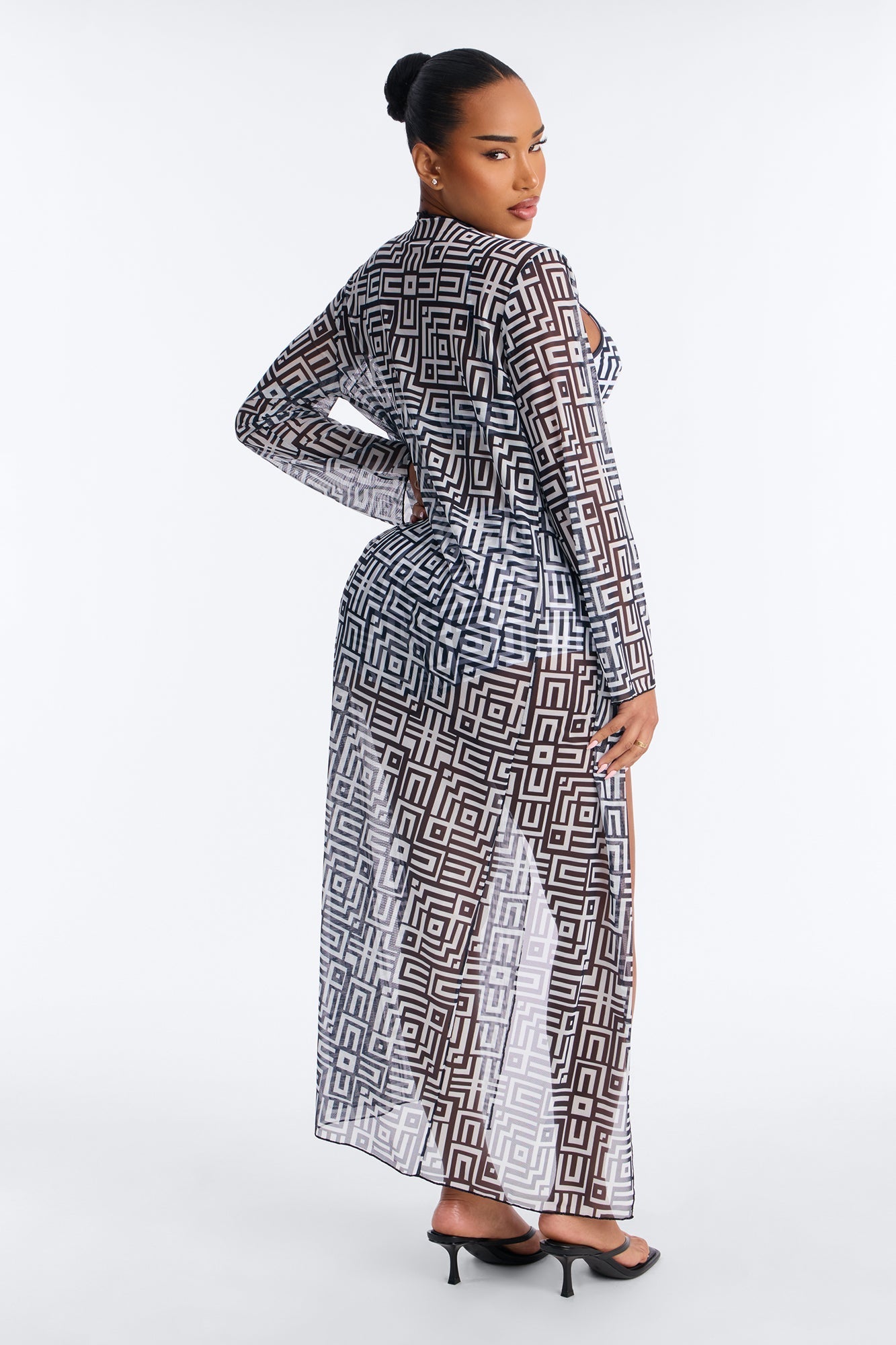 Checking You Out Bikini And Coverup Set - Black/White NEWFASHIONEDGE