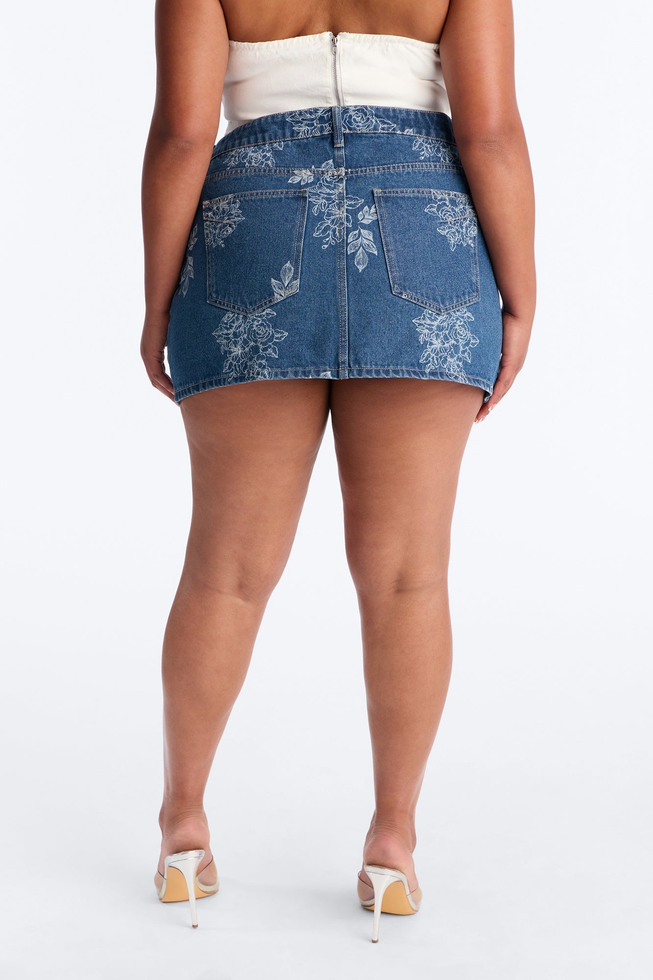 Rose Kiss Floral Print Denim Mini Skirt - Medium Wash NEWFASHIONEDGE