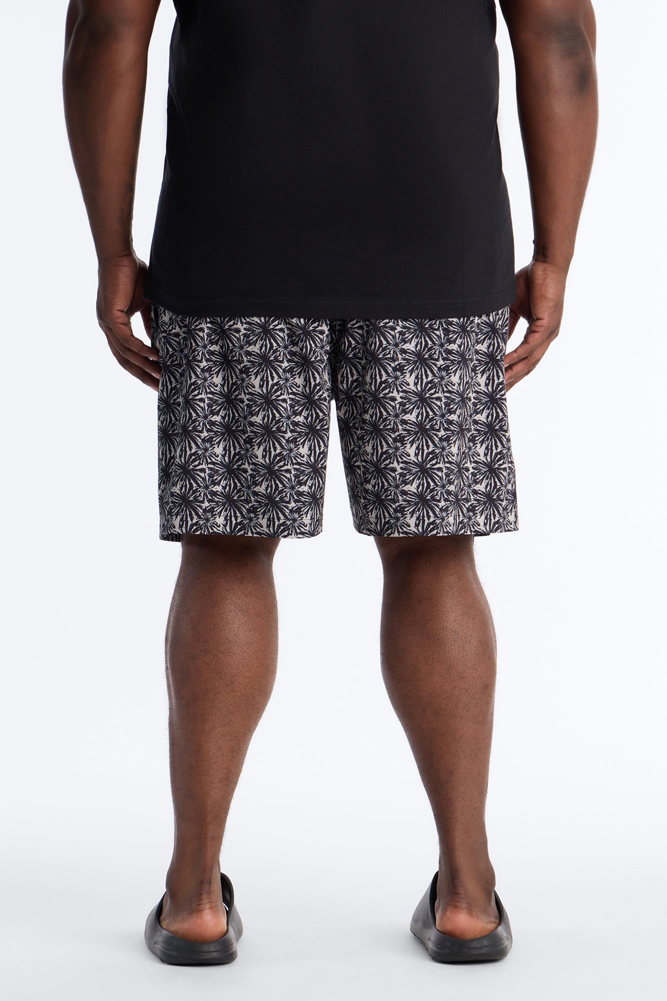 Abstract Savanna Floral Swim Trunk 7″ - Sand