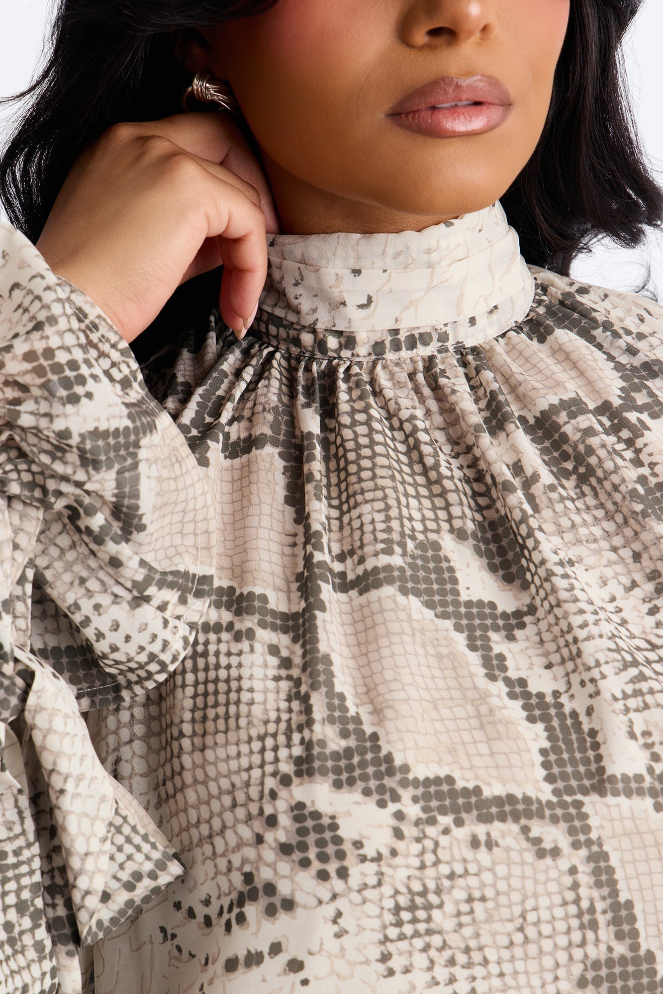 Mila Snake Print Chiffon Long Sleeve Mini Dress - Grey/combo NEWFASHIONEDGE