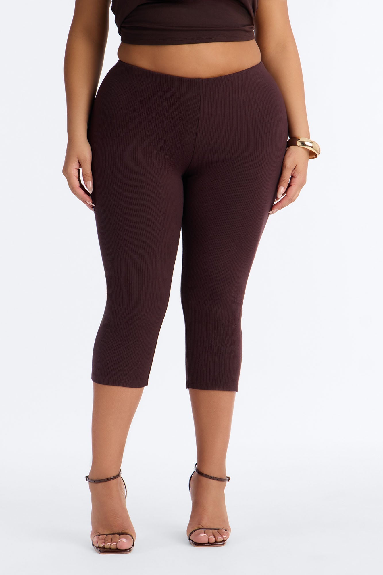 Ultra Ribbed Low Rise Capri Legging - Chocolate NEWFASHIONEDGE